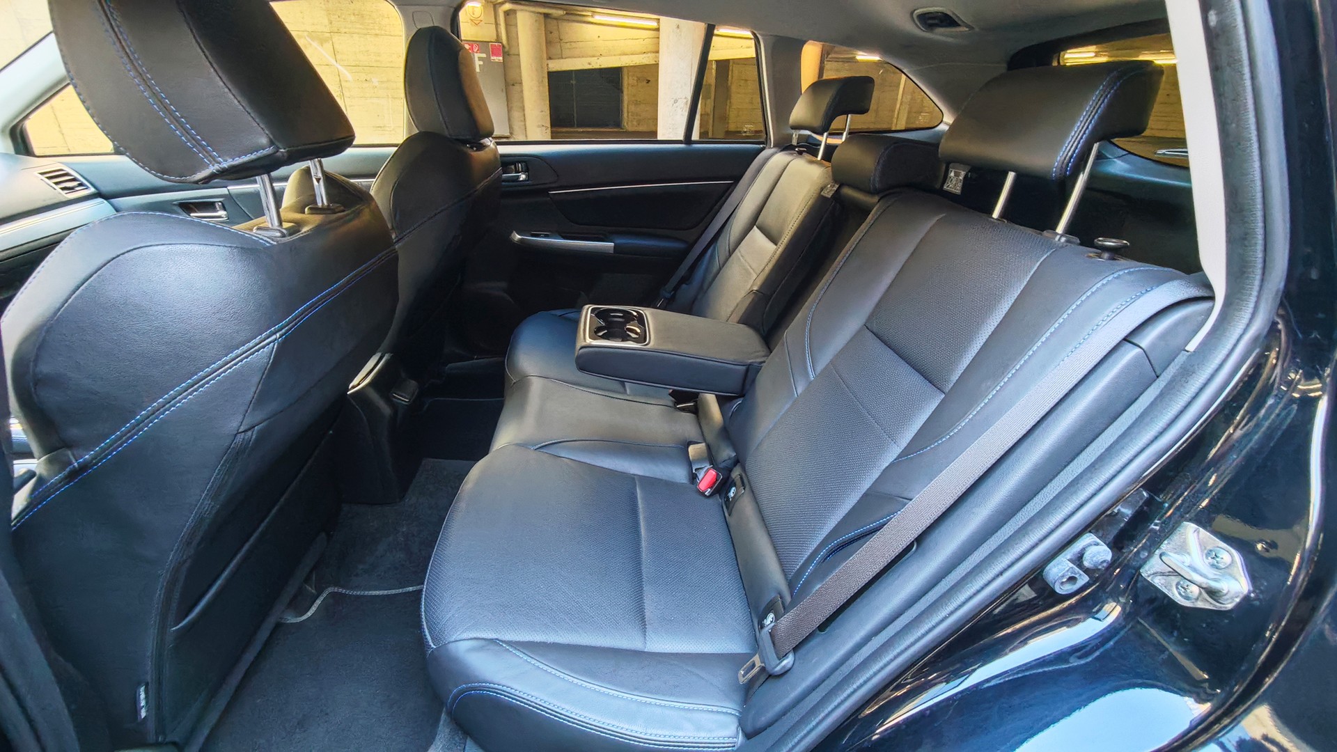 SUBARU 1.6 DIT Luxury S-image-5