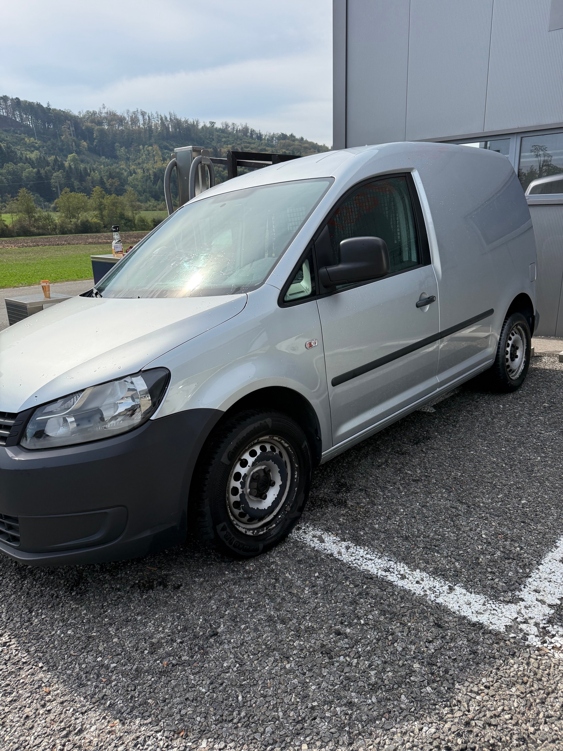 VW CADDY-image-1