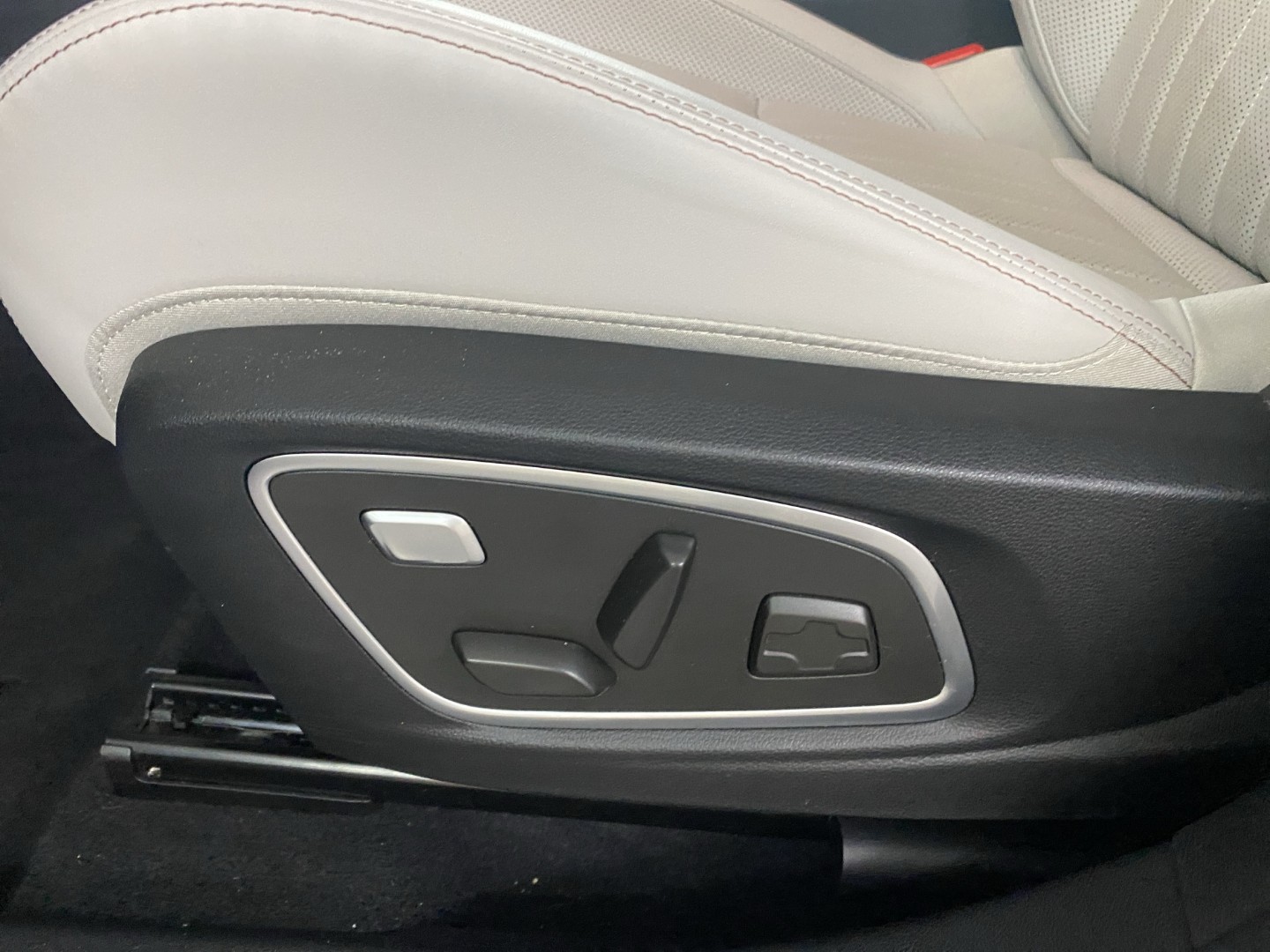 RENAULT Espace 1.2 E-Tech 200 Iconic 5-Sitze-image-21
