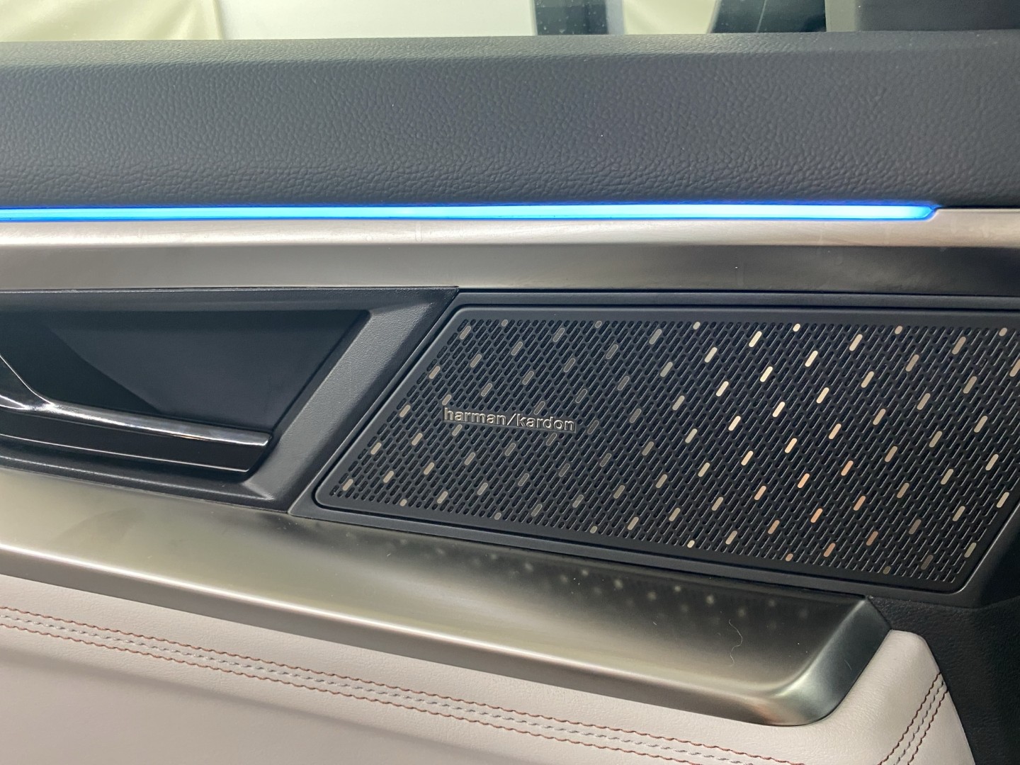RENAULT Espace 1.2 E-Tech 200 Iconic 5-Sitze-image-18