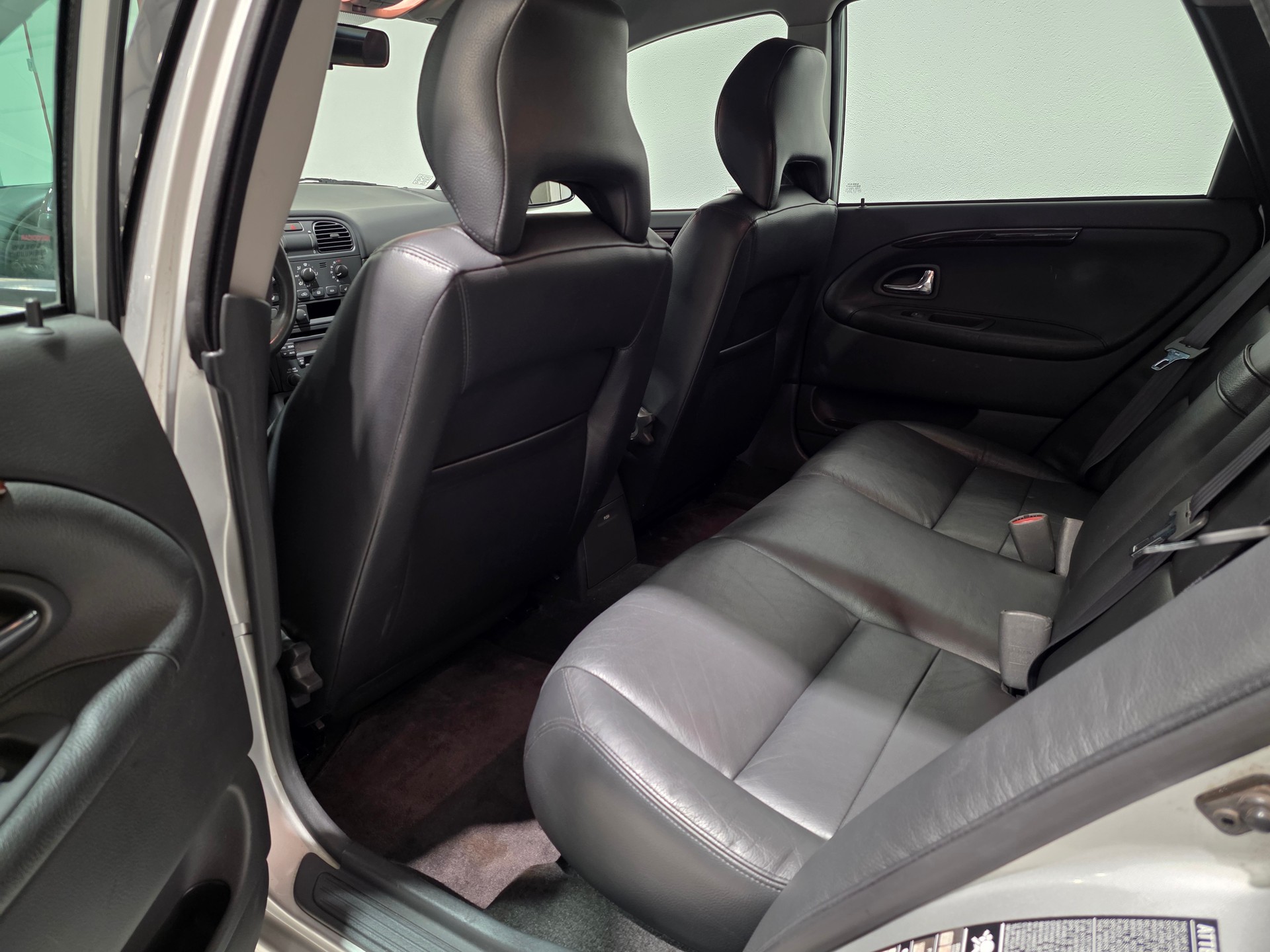 VOLVO V40 T4 Special/Dynamic Edition-image-10