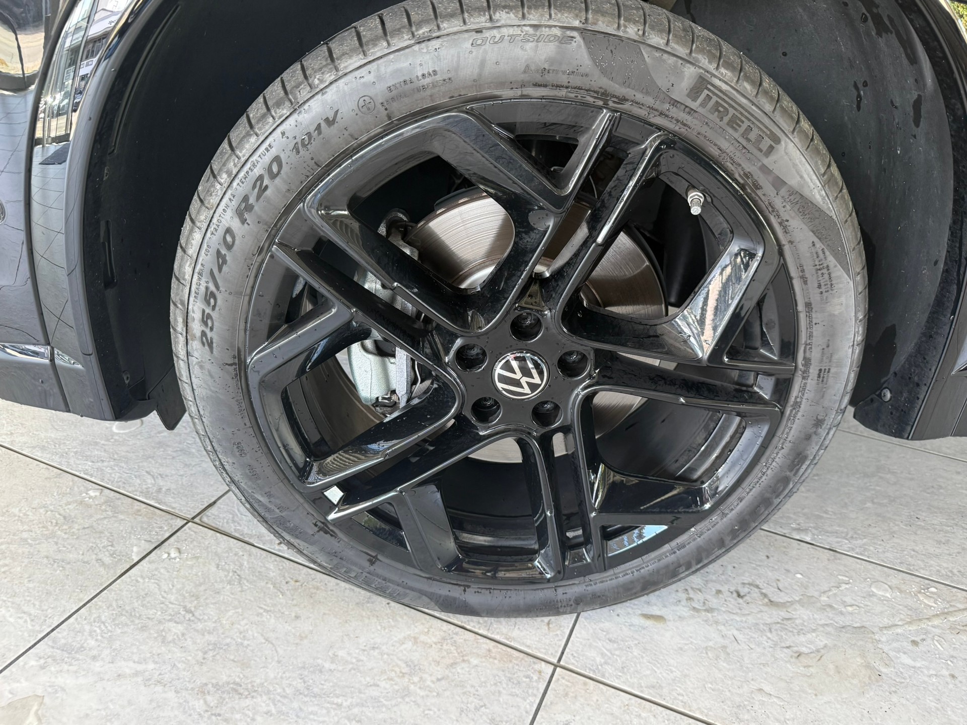 VW Tiguan 2.0 TSI DSG R-Line 4Motion, Grenadillschwarz Metallic-image-26
