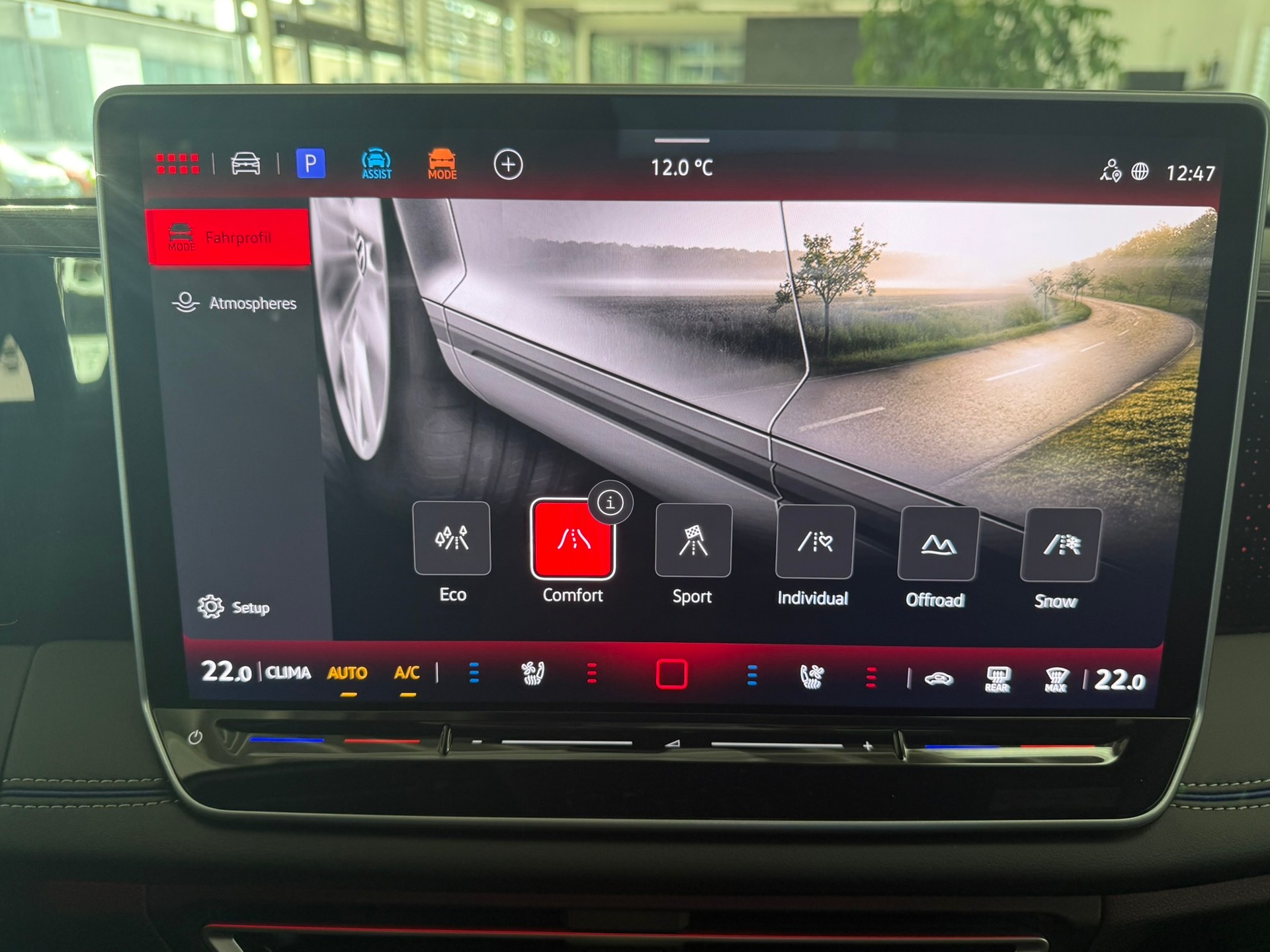 VW Tiguan 2.0 TSI DSG R-Line 4Motion, Grenadillschwarz Metallic-image-24