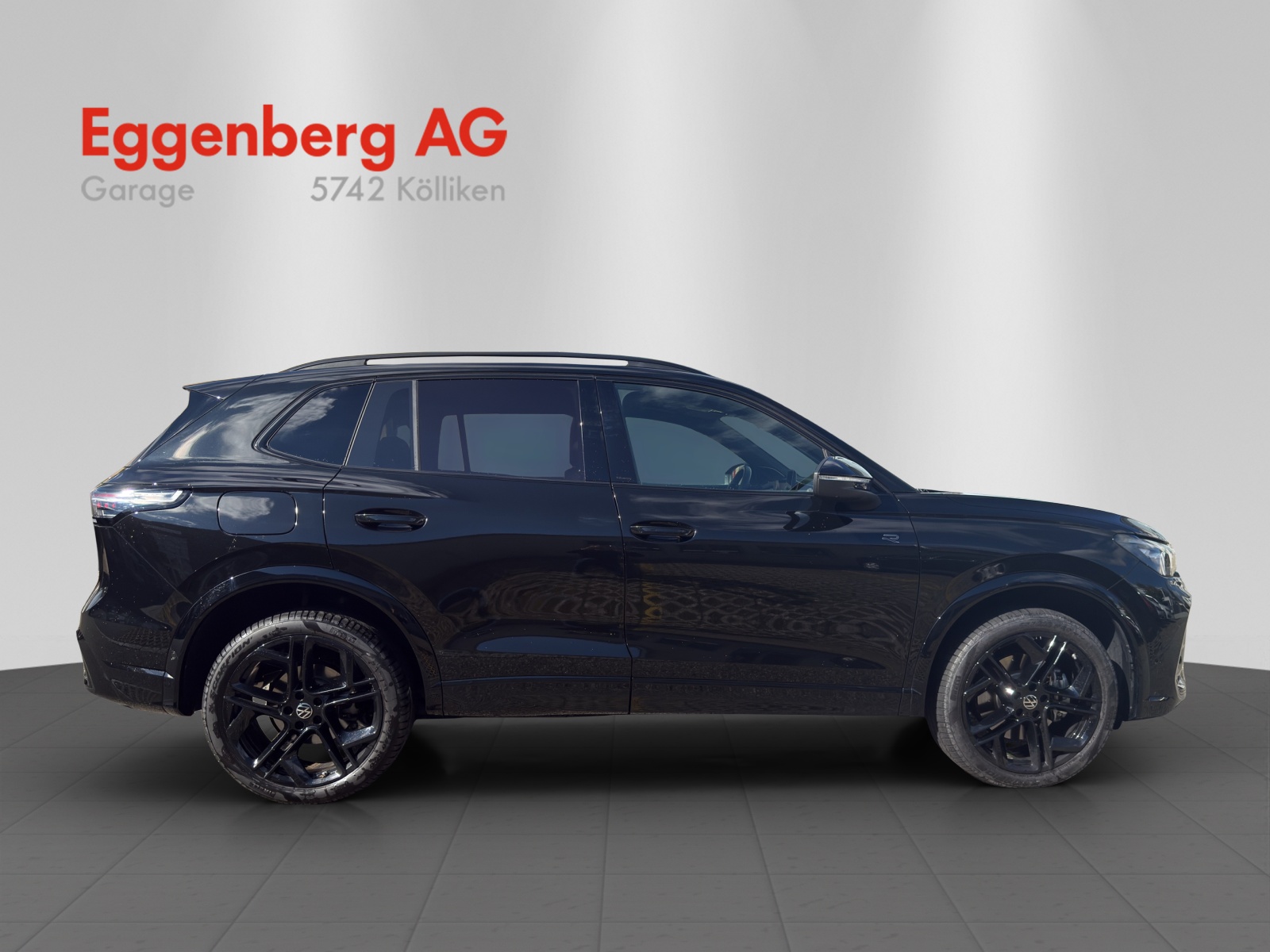 VW Tiguan 2.0 TSI DSG R-Line 4Motion, Grenadillschwarz Metallic-image-5