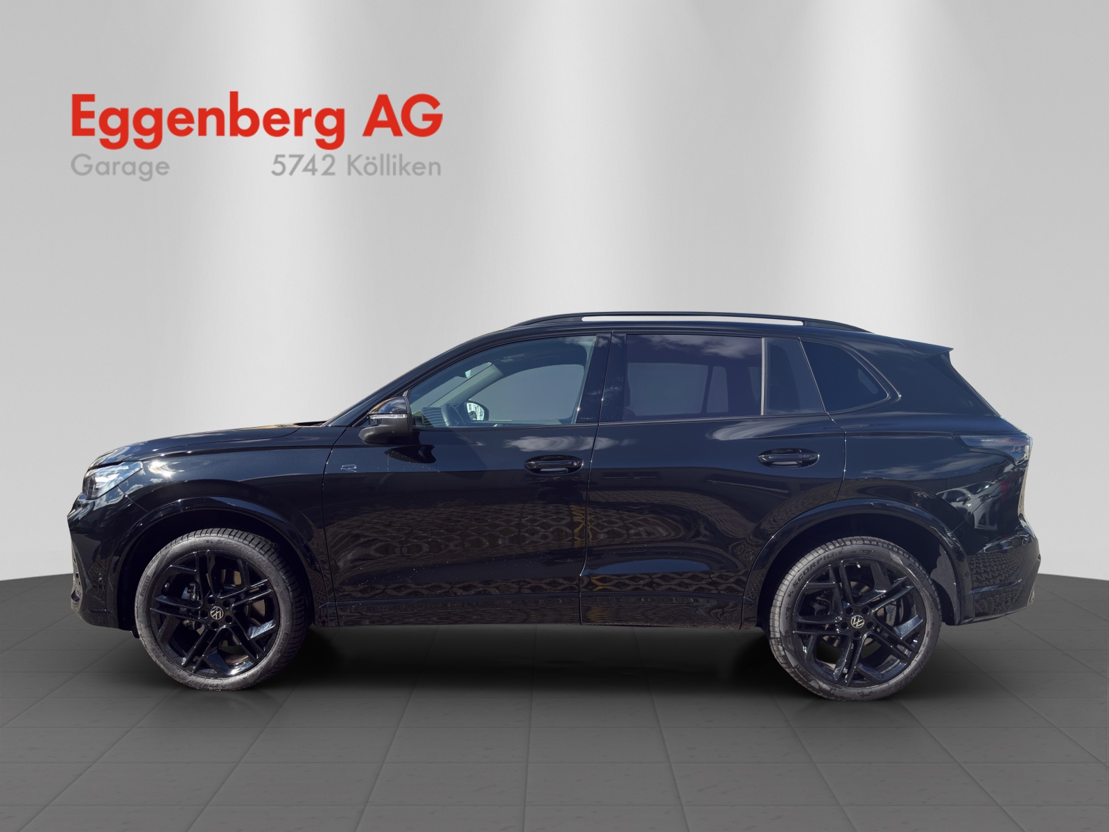 VW Tiguan 2.0 TSI DSG R-Line 4Motion, Grenadillschwarz Metallic-image-1