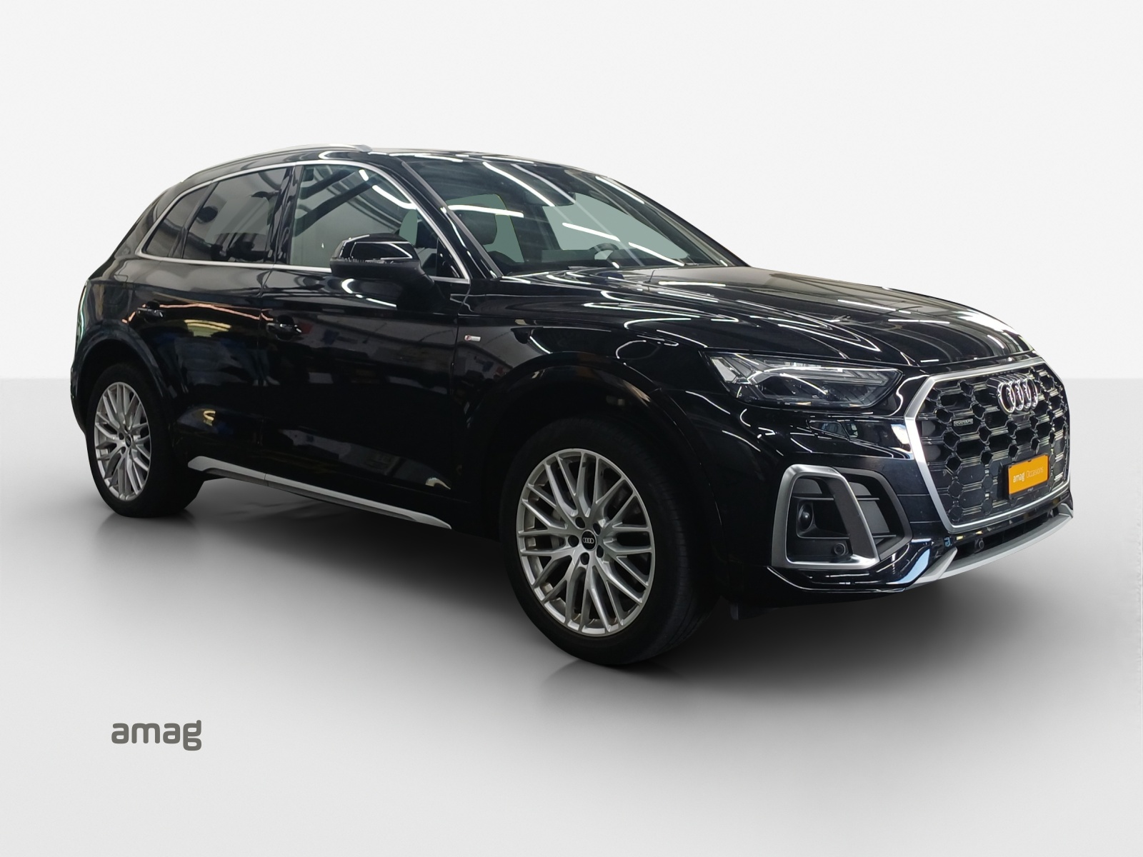 AUDI Q5 50 TFSI e PHEV S line quattro S-tronic-image-5