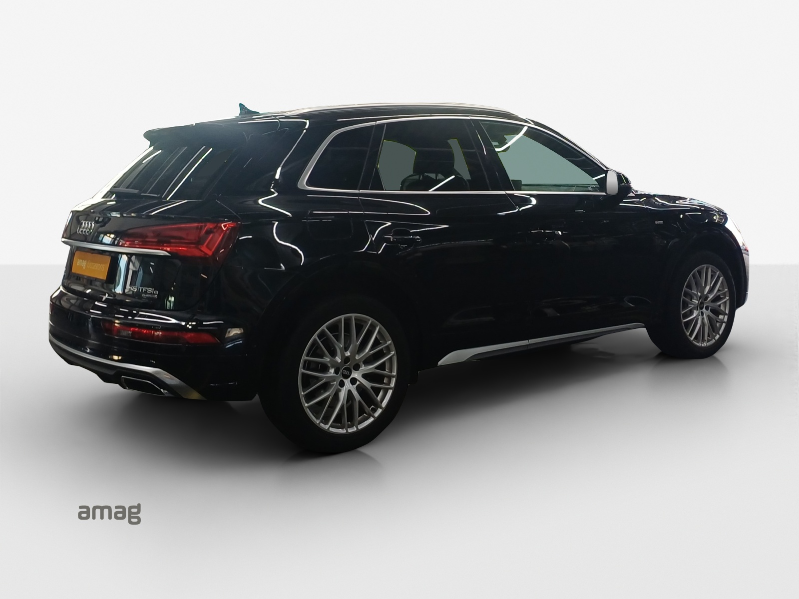 AUDI Q5 50 TFSI e PHEV S line quattro S-tronic-image-4