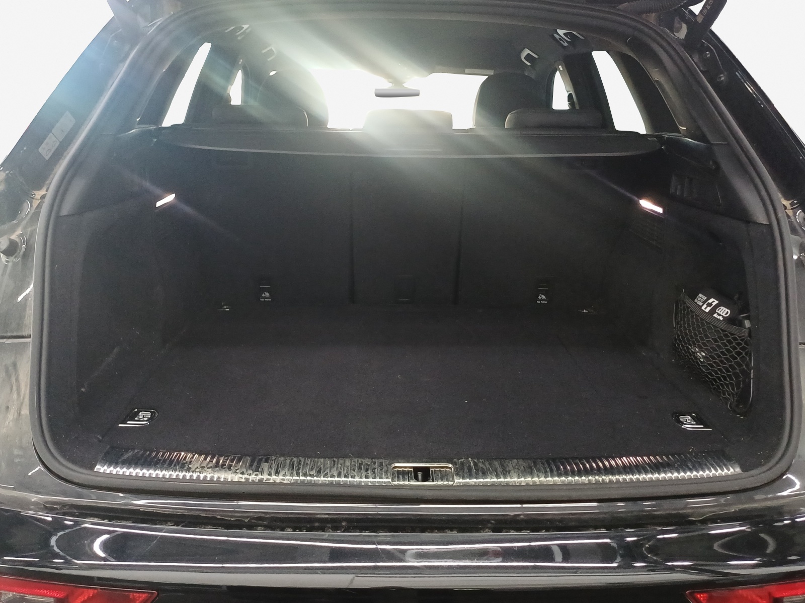 AUDI Q5 50 TFSI e PHEV S line quattro S-tronic-image-12