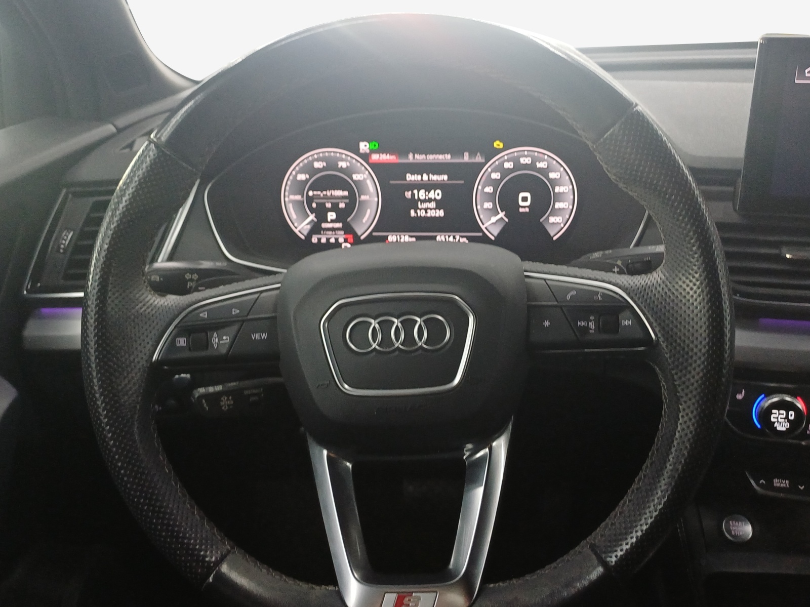 AUDI Q5 50 TFSI e PHEV S line quattro S-tronic-image-9