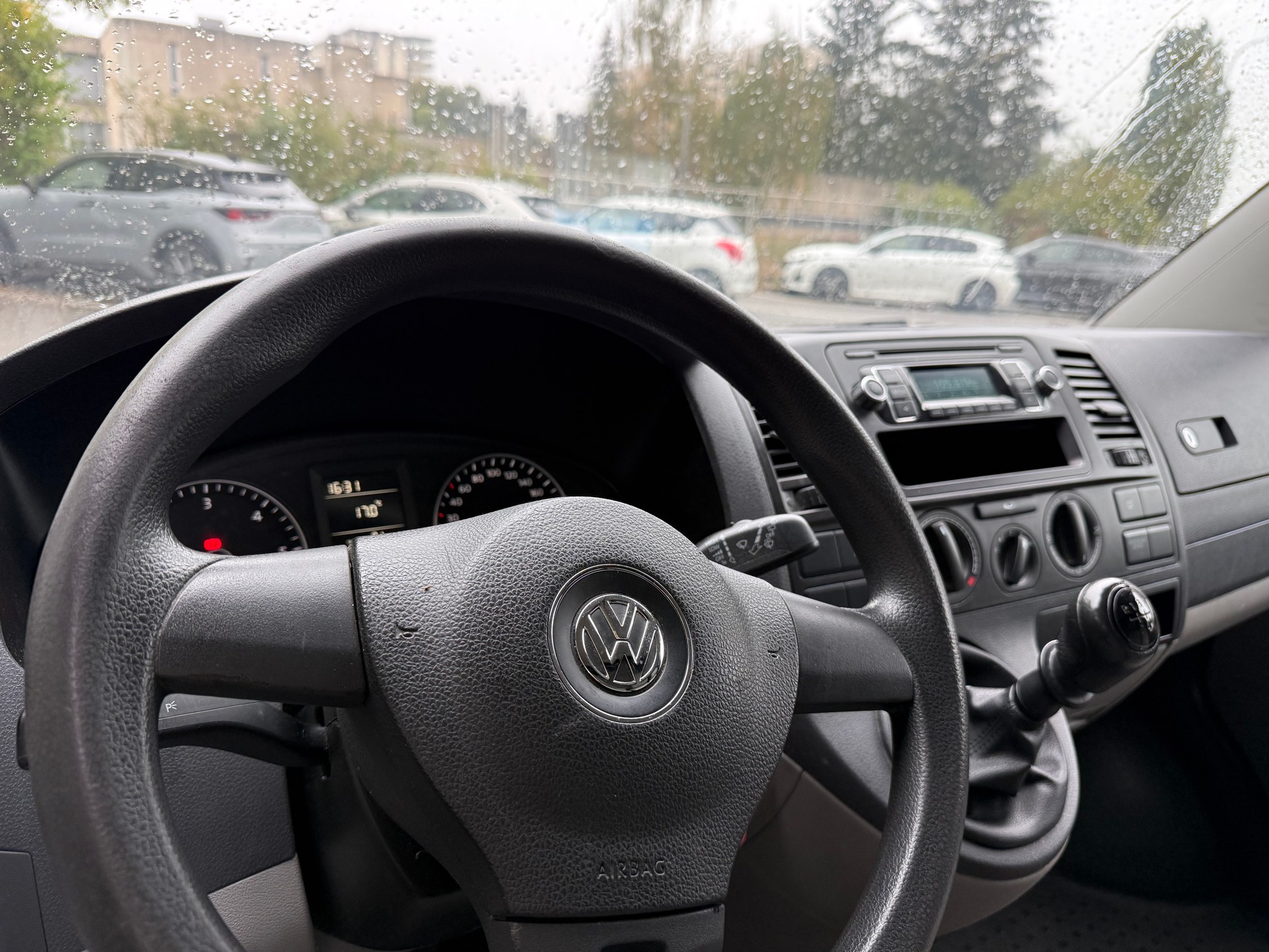 VW T5 2.0 TDI-image-7