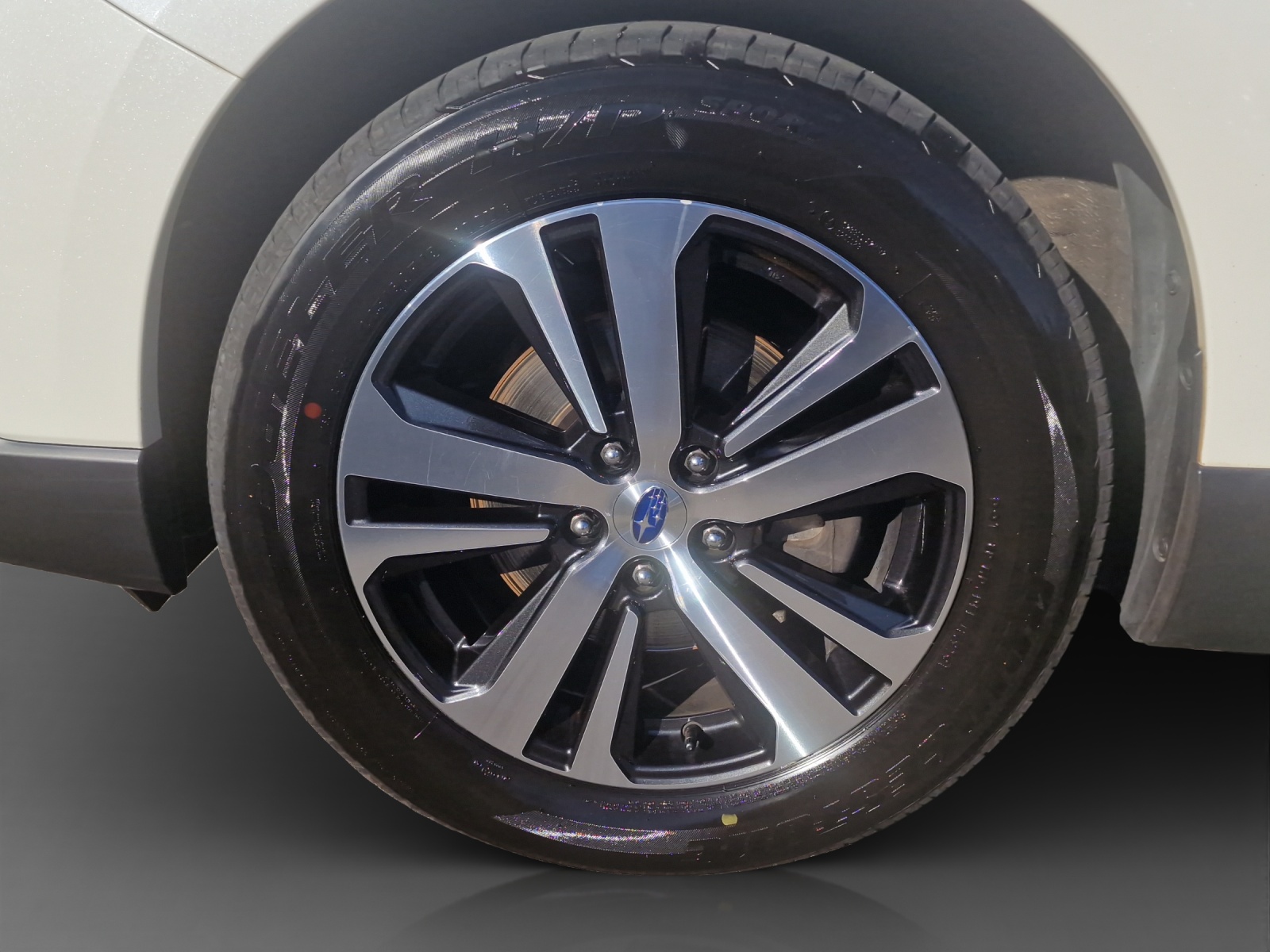 SUBARU Outback 2.5i Luxury-image-14