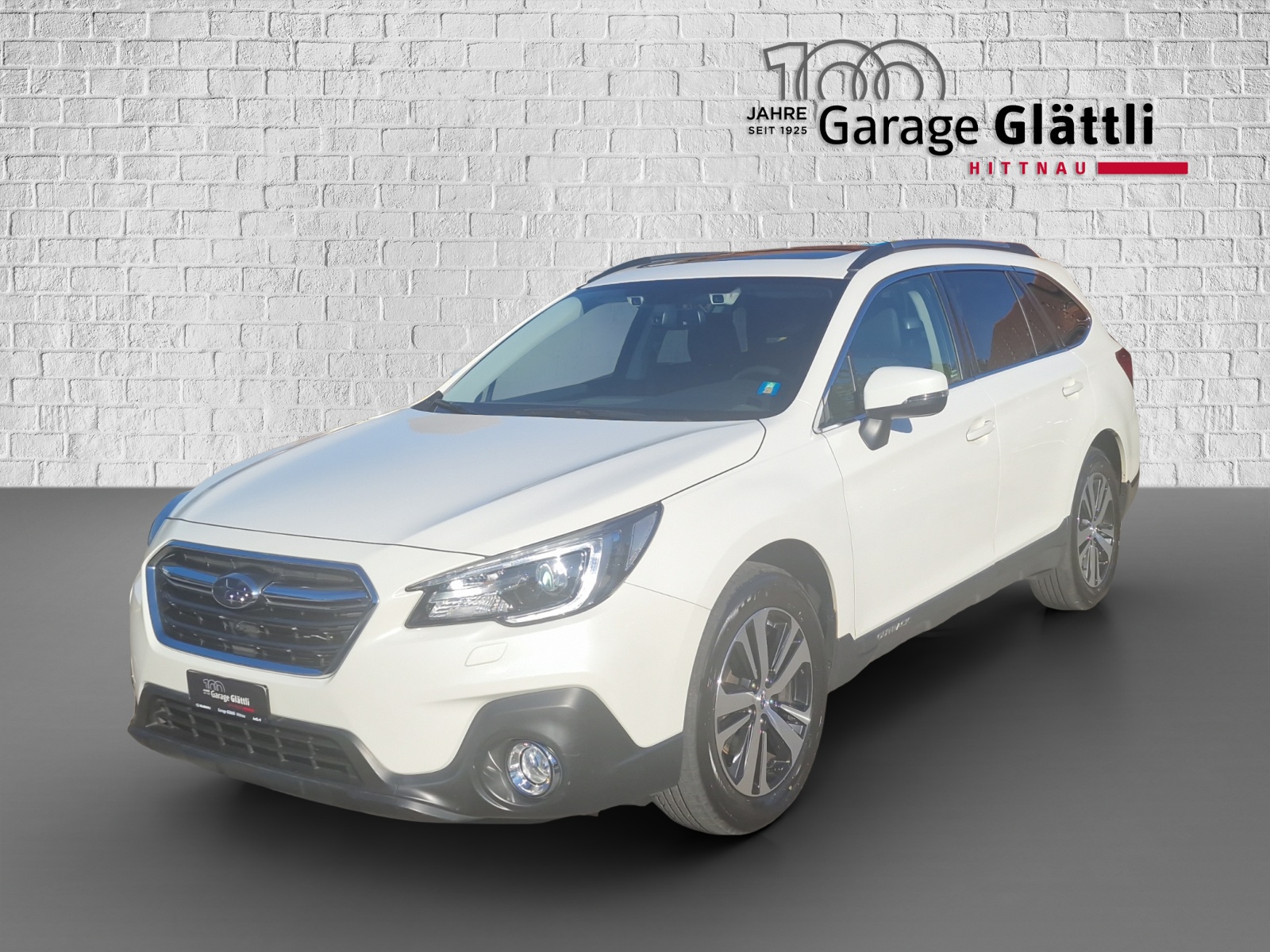 SUBARU Outback 2.5i Luxury-image-0