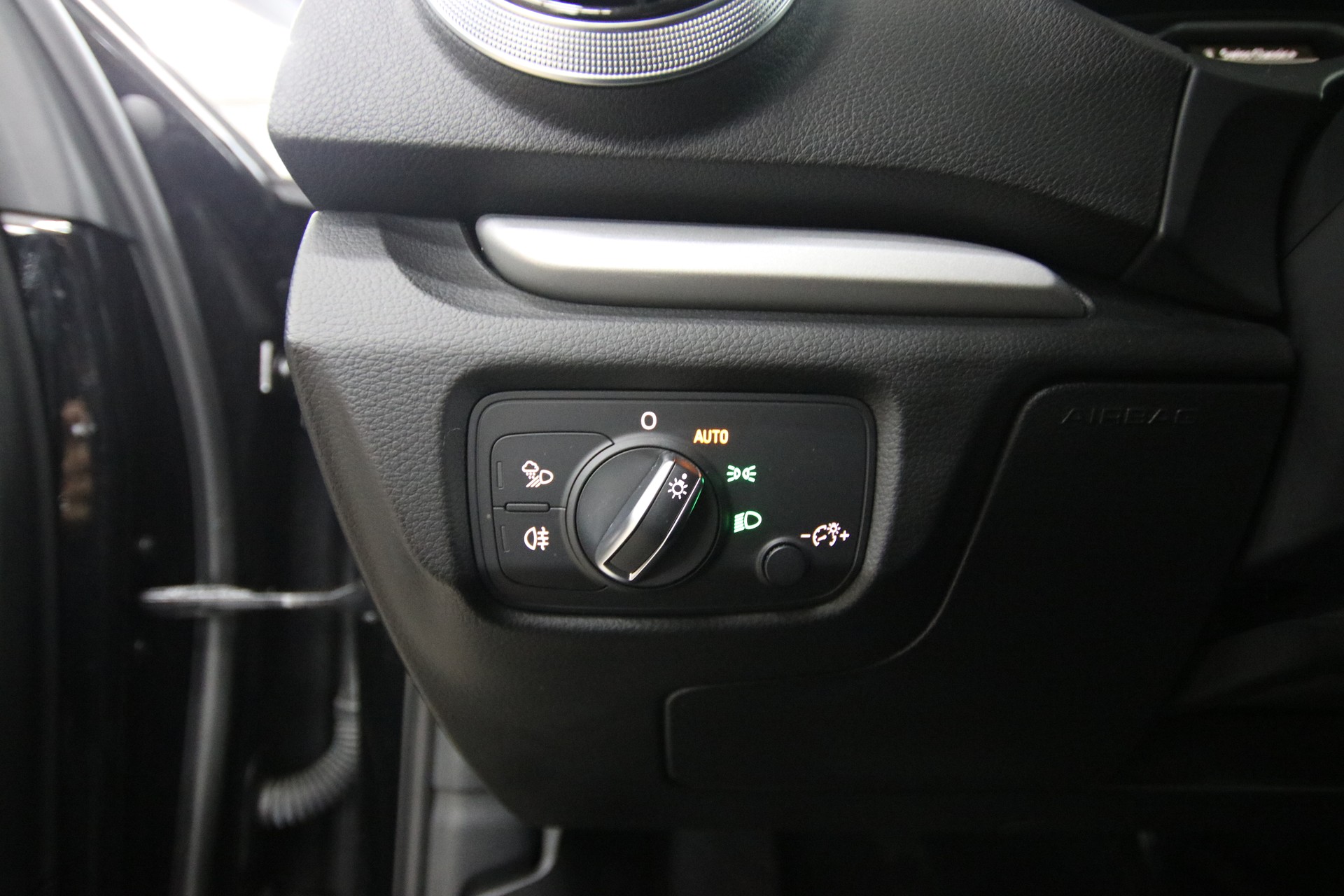 AUDI A3 Sportback 35 TFSI-image-24
