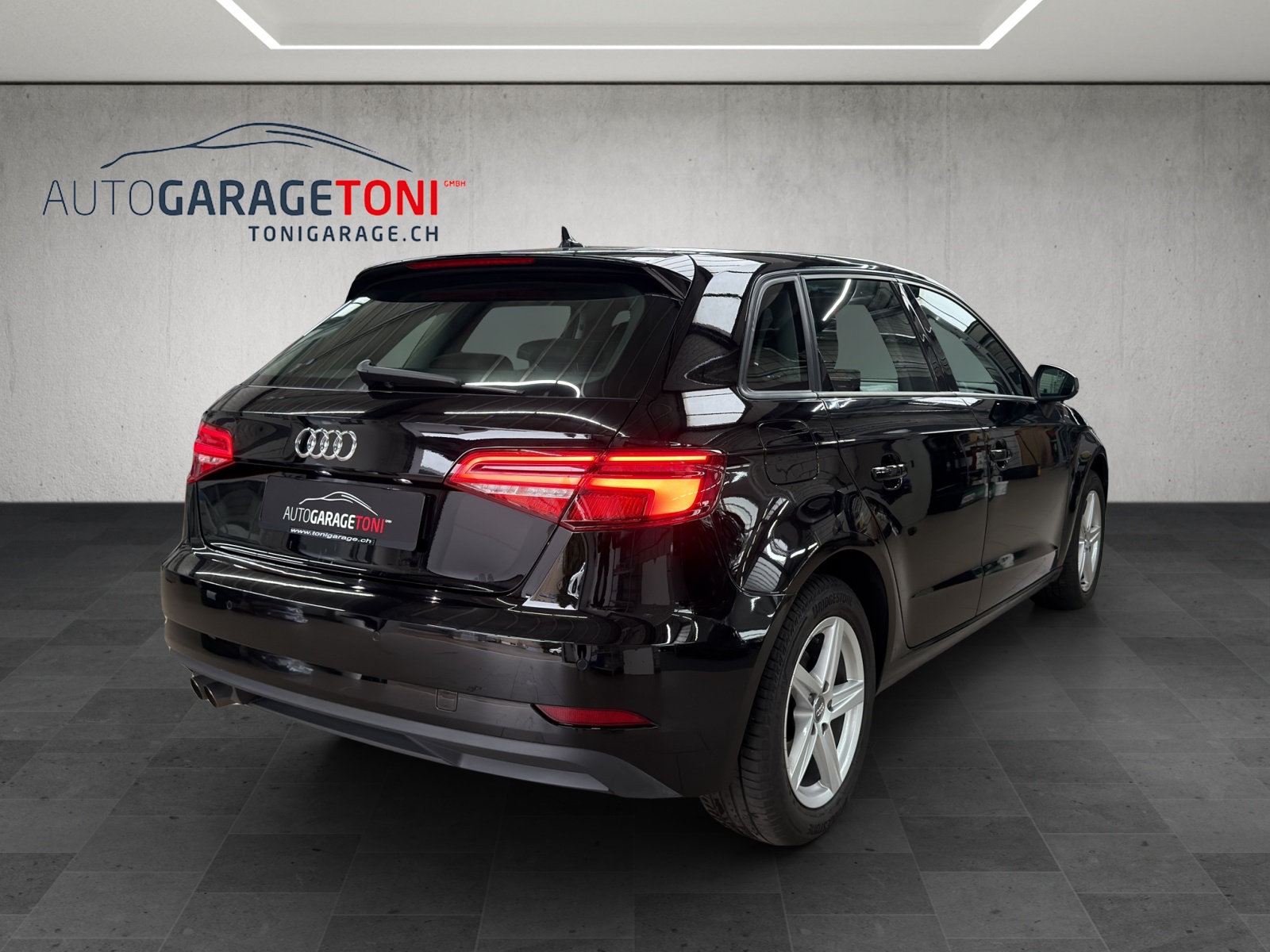 AUDI A3 Sportback 35 TFSI-image-5