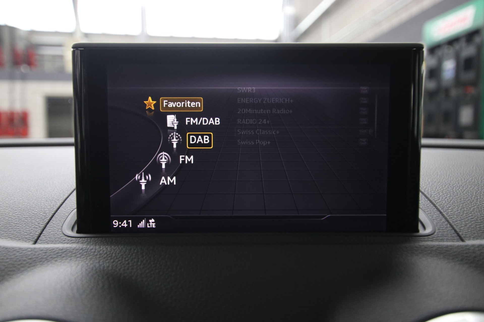 AUDI A3 Sportback 35 TFSI-image-19