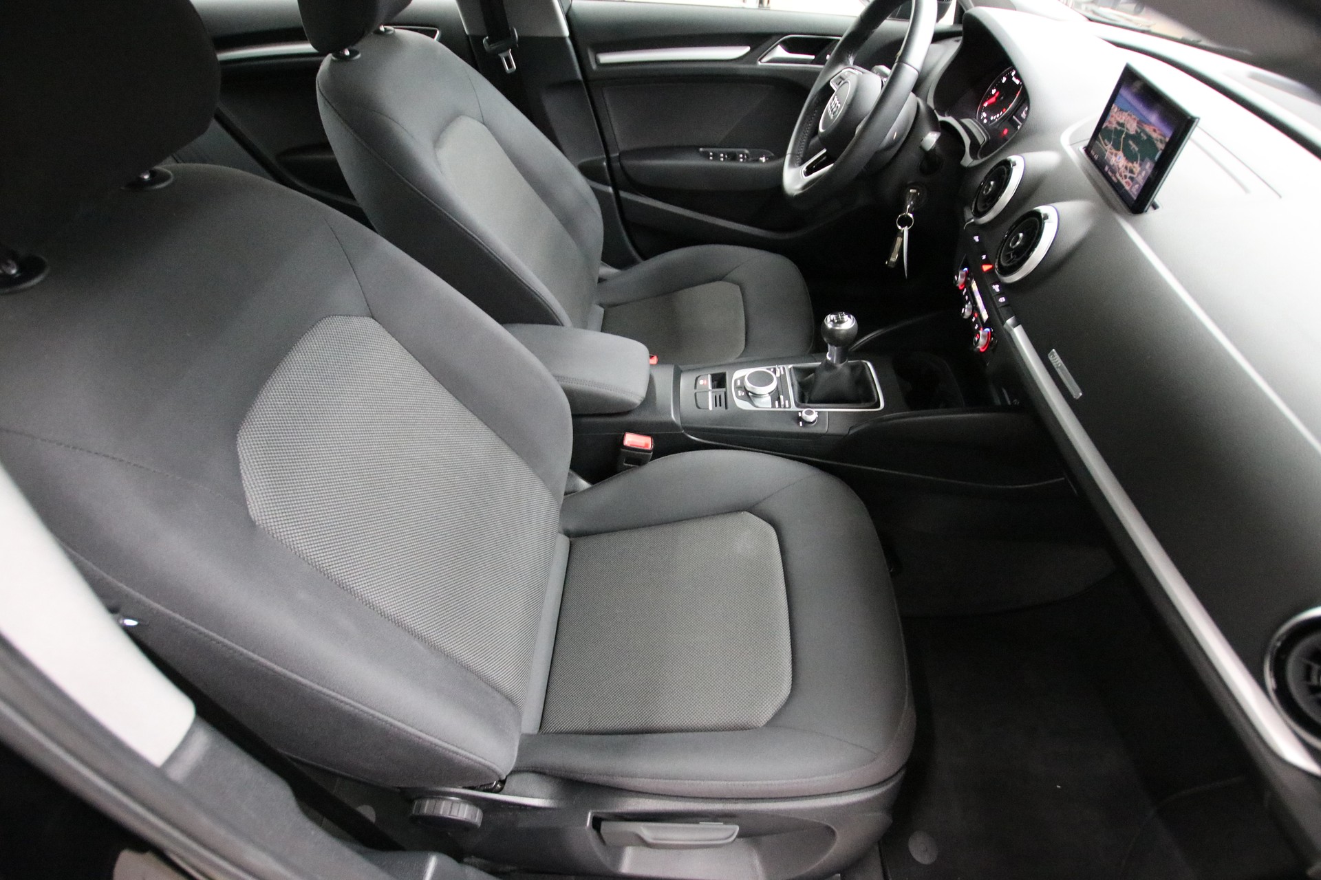 AUDI A3 Sportback 35 TFSI-image-12
