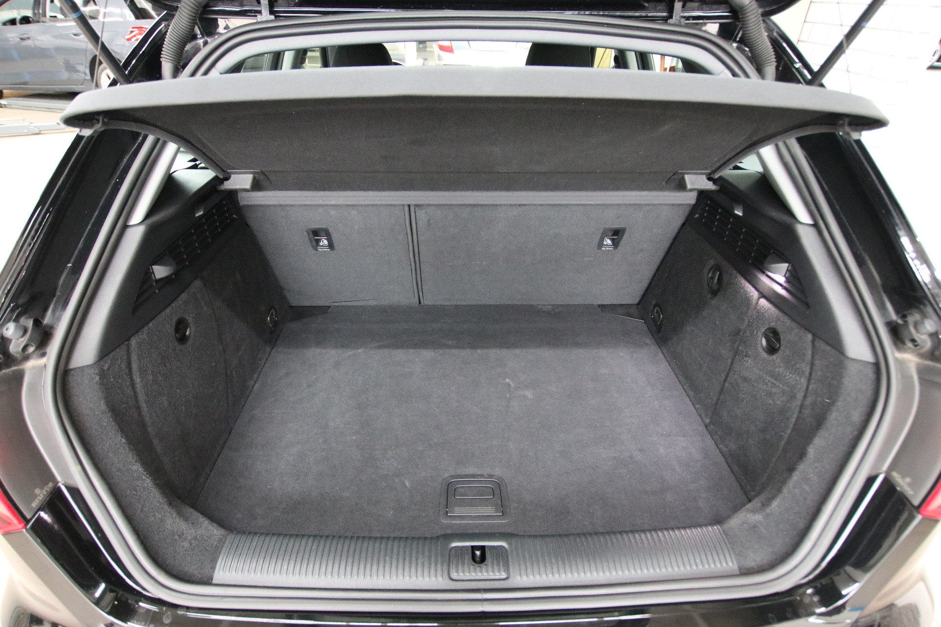 AUDI A3 Sportback 35 TFSI-image-15