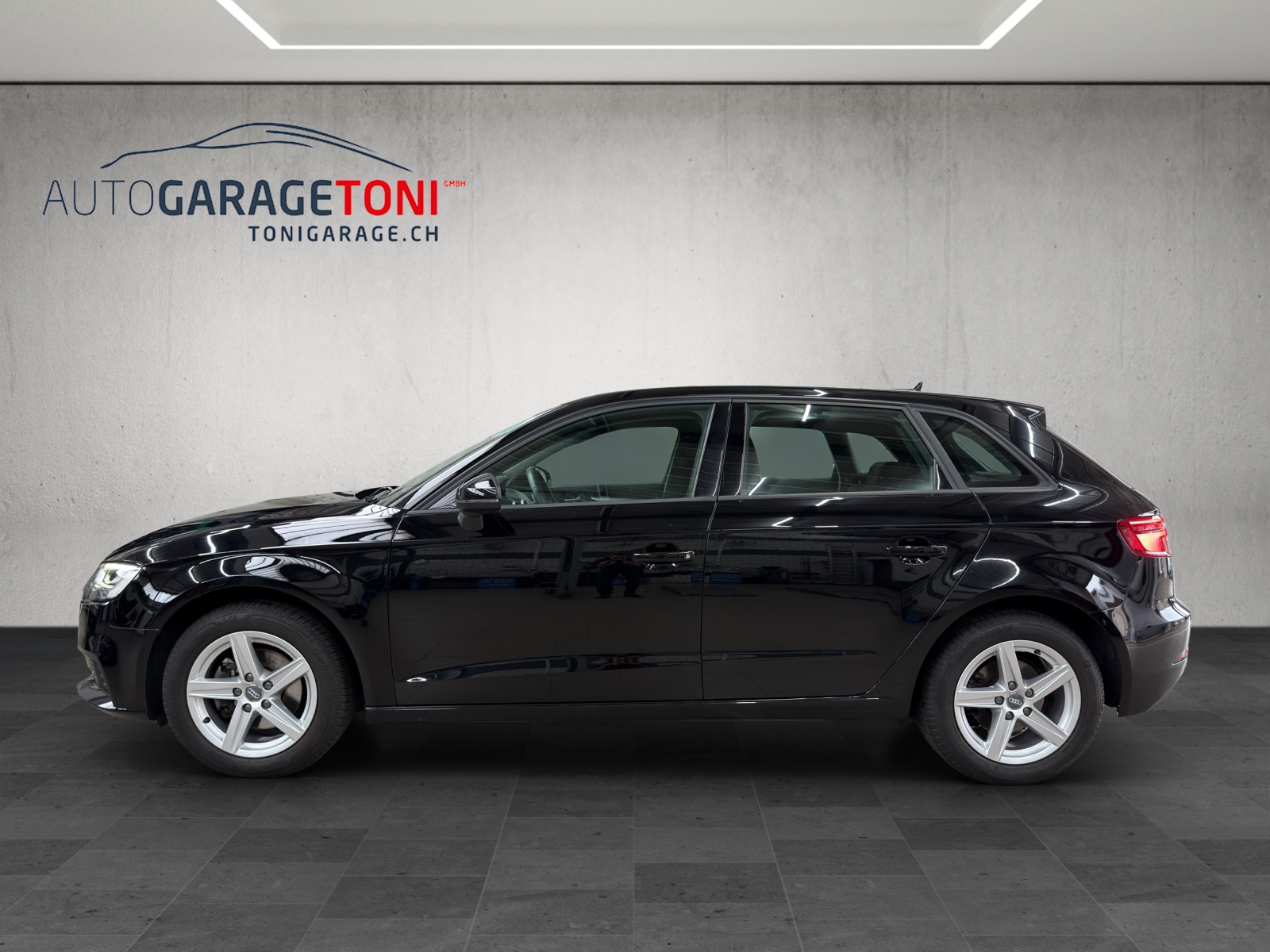 AUDI A3 Sportback 35 TFSI-image-3
