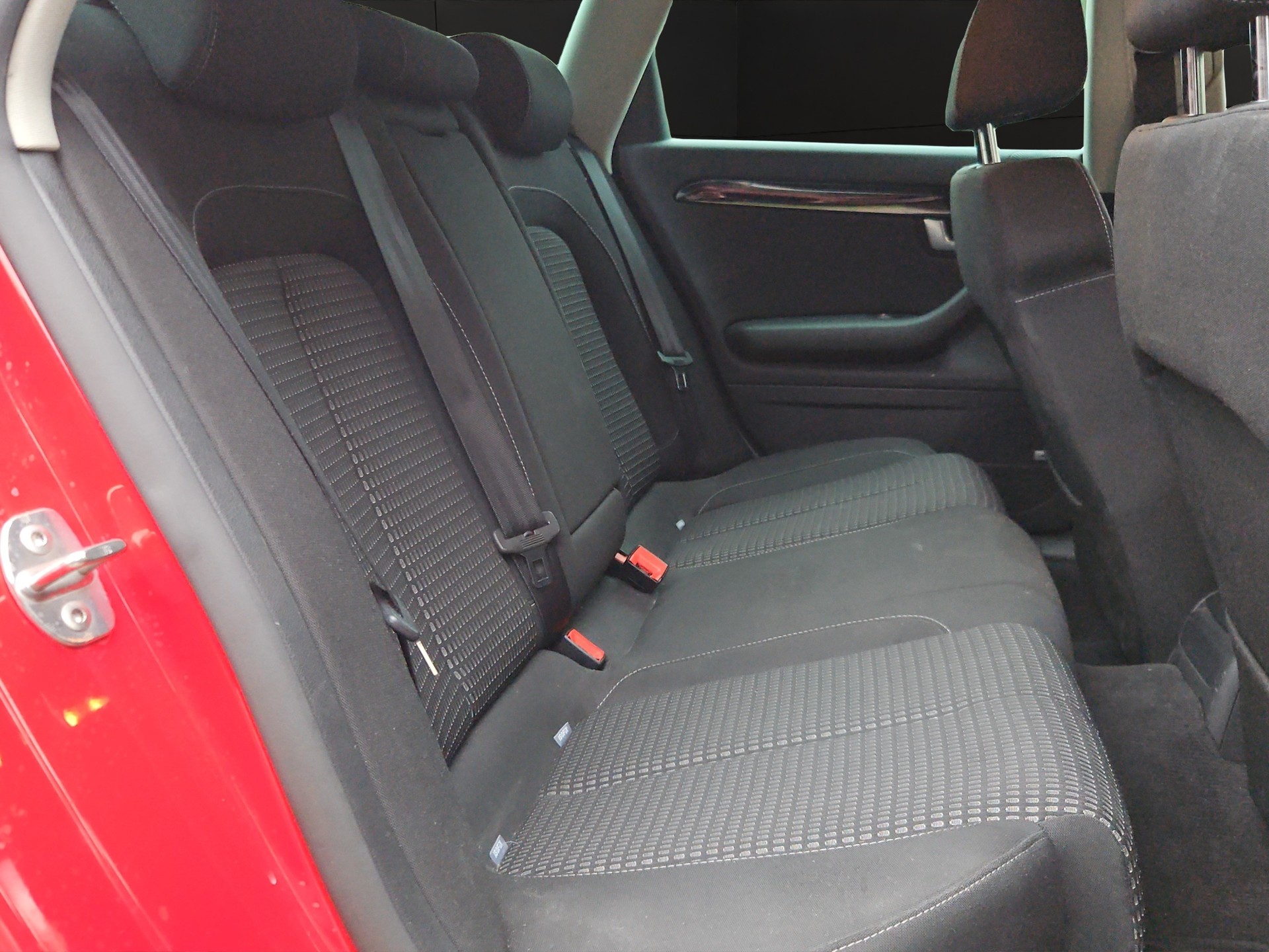 SEAT Exeo ST 2.0 TDI Advantage-image-18