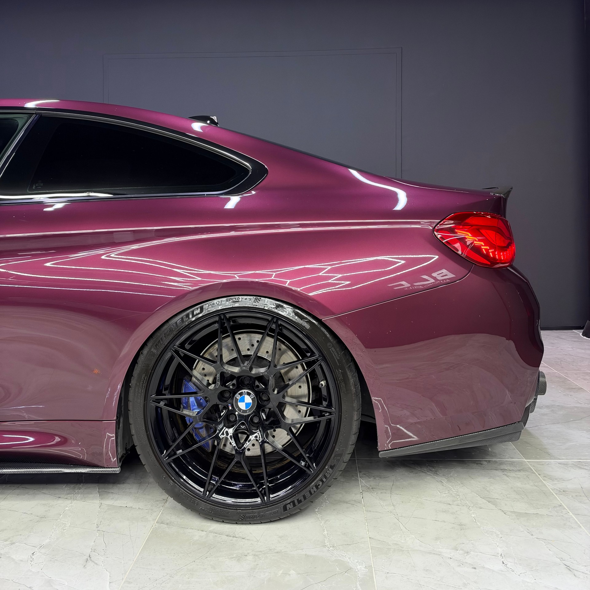 BMW M4 Coupé Competition DKG-image-6