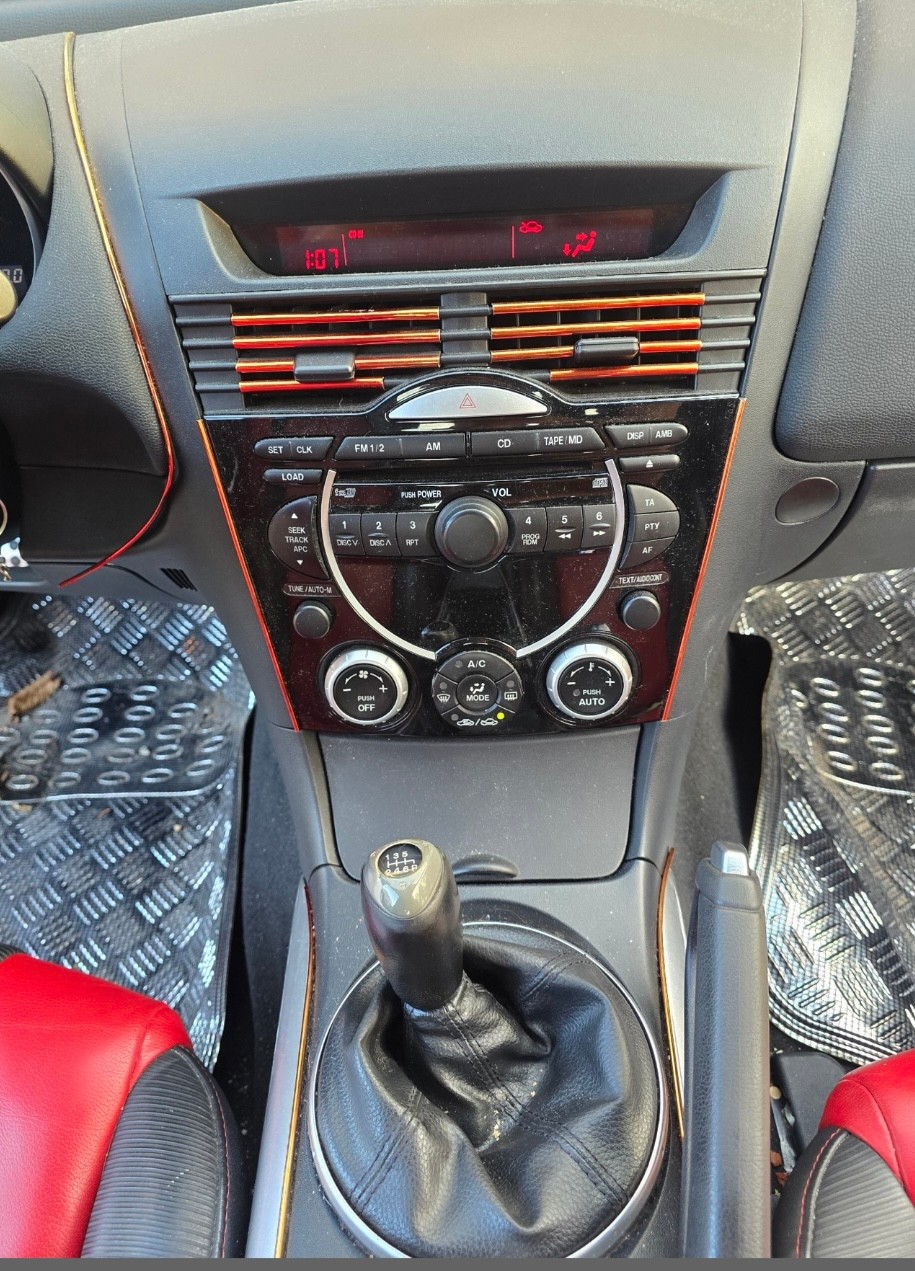 MAZDA RX-8 Revolution-image-7
