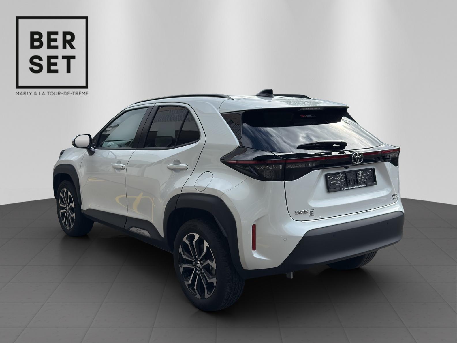 TOYOTA Yaris Cross 1.5 VVT-i HSD Trend AWD-i-image-2