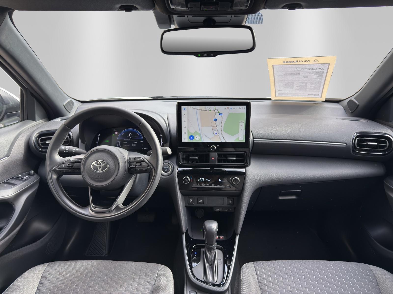 TOYOTA Yaris Cross 1.5 VVT-i HSD Trend AWD-i-image-9