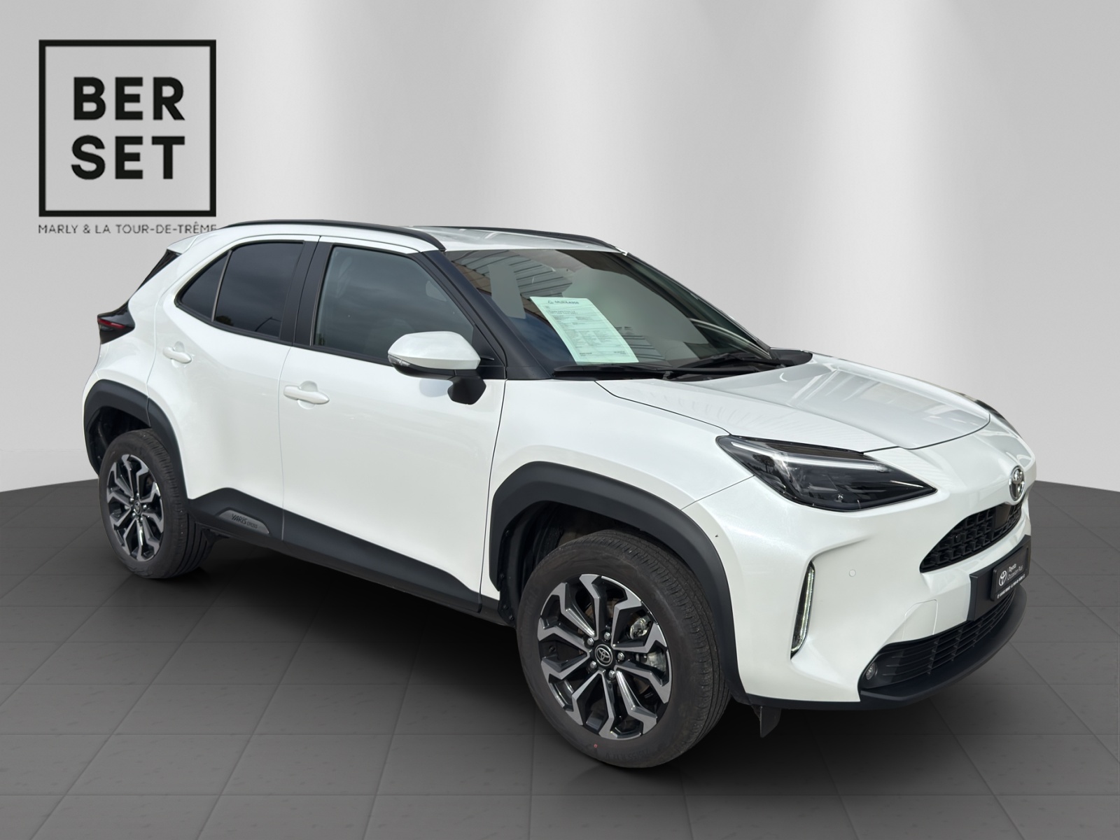 TOYOTA Yaris Cross 1.5 VVT-i HSD Trend AWD-i-image-19
