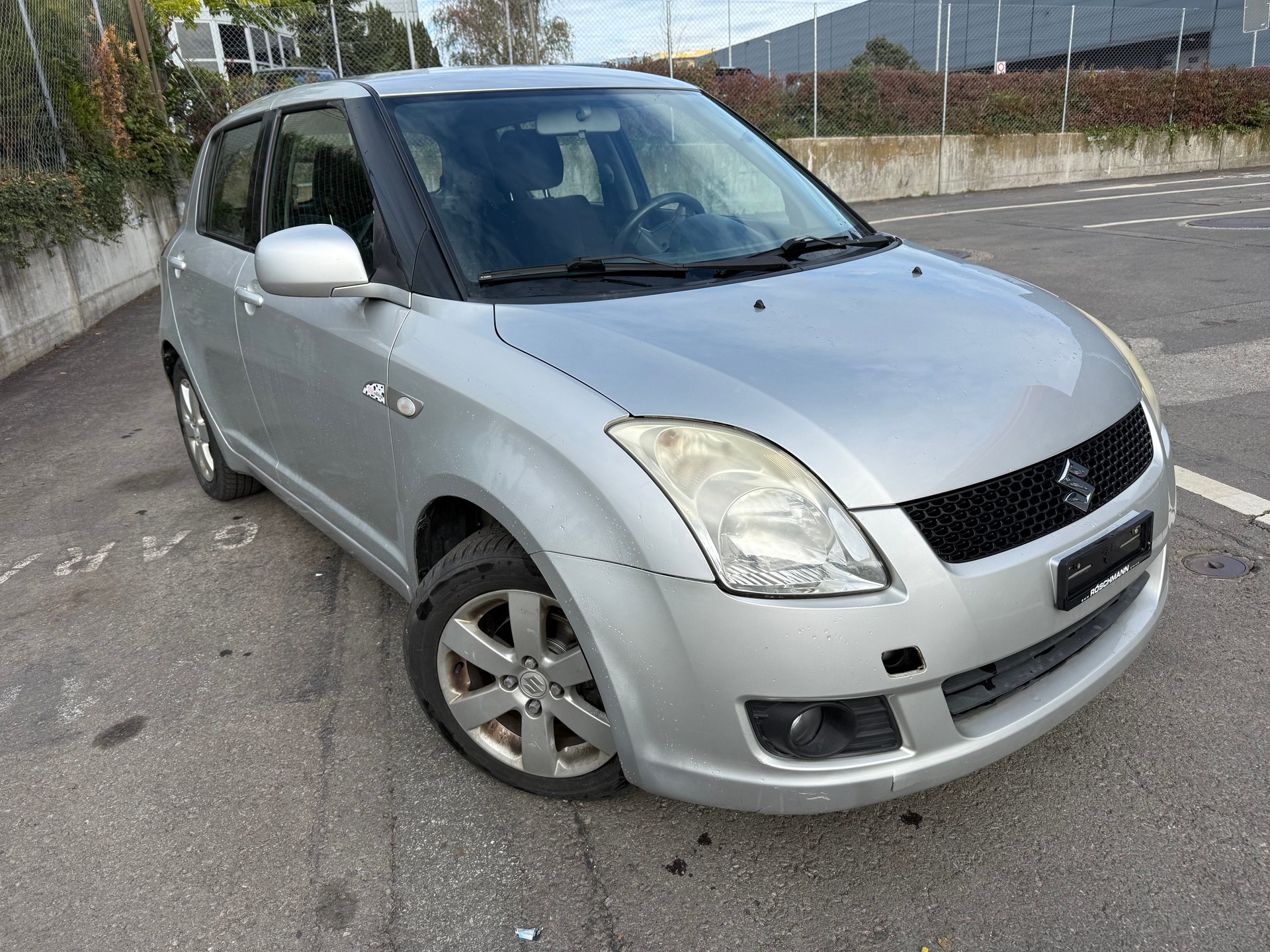 SUZUKI Swift 1.3i 16V GL Top 4x4-image-2