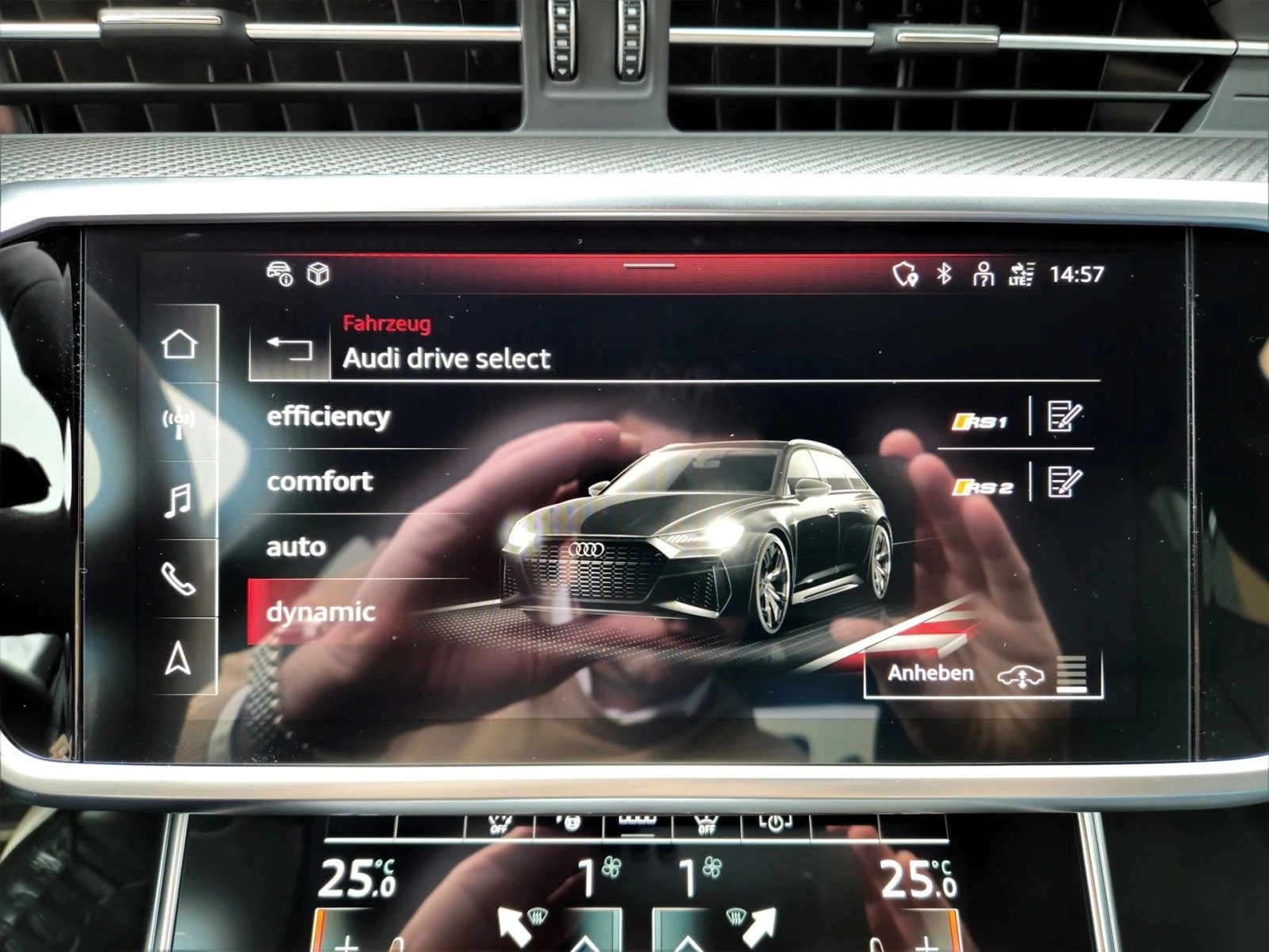AUDI RS6 Avant 4.0 TFSI V8 Quattro / Keramik - Top Ausstattung-image-11