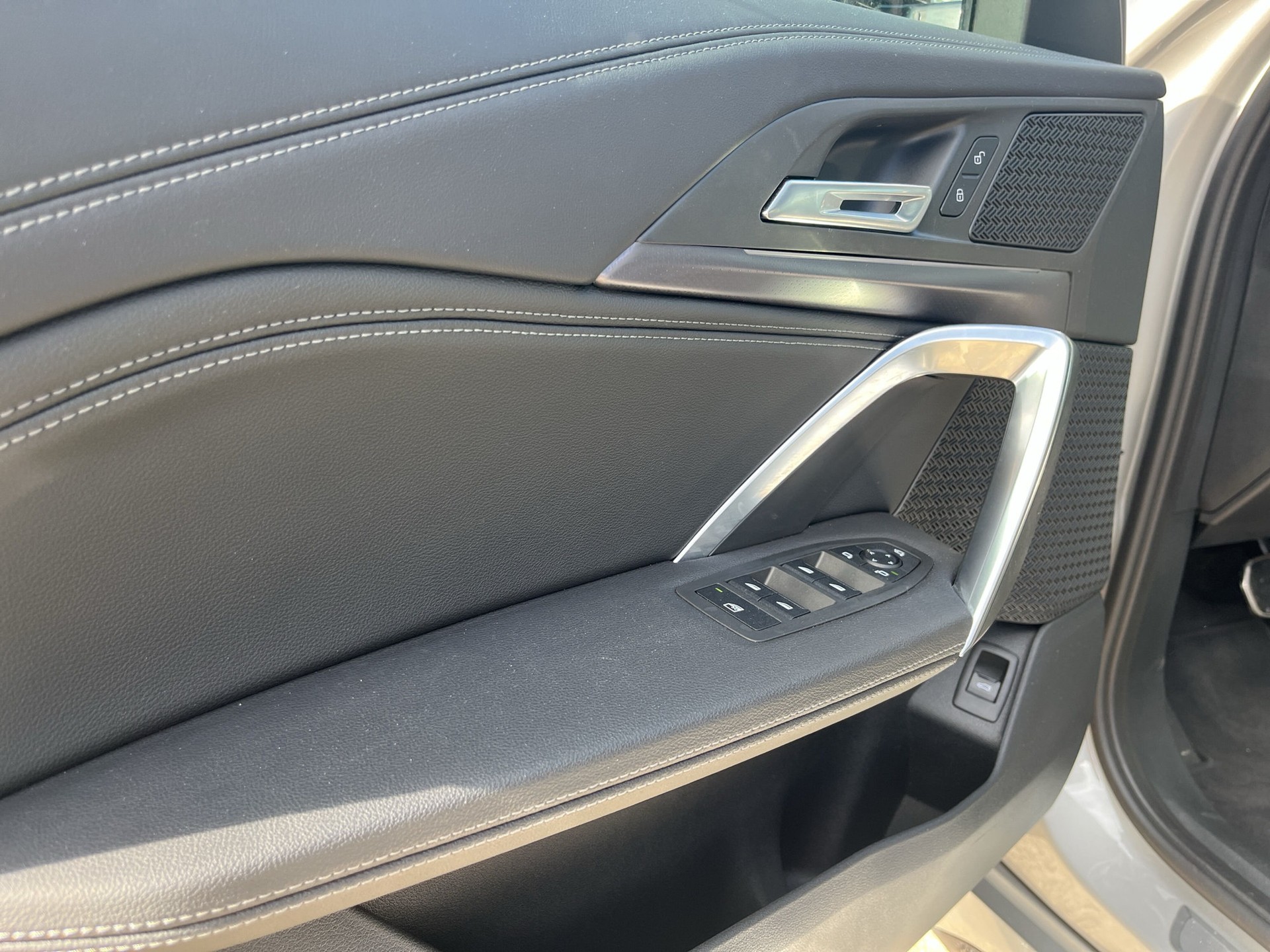 BMW X1 sDrive 18i M Sport-image-16