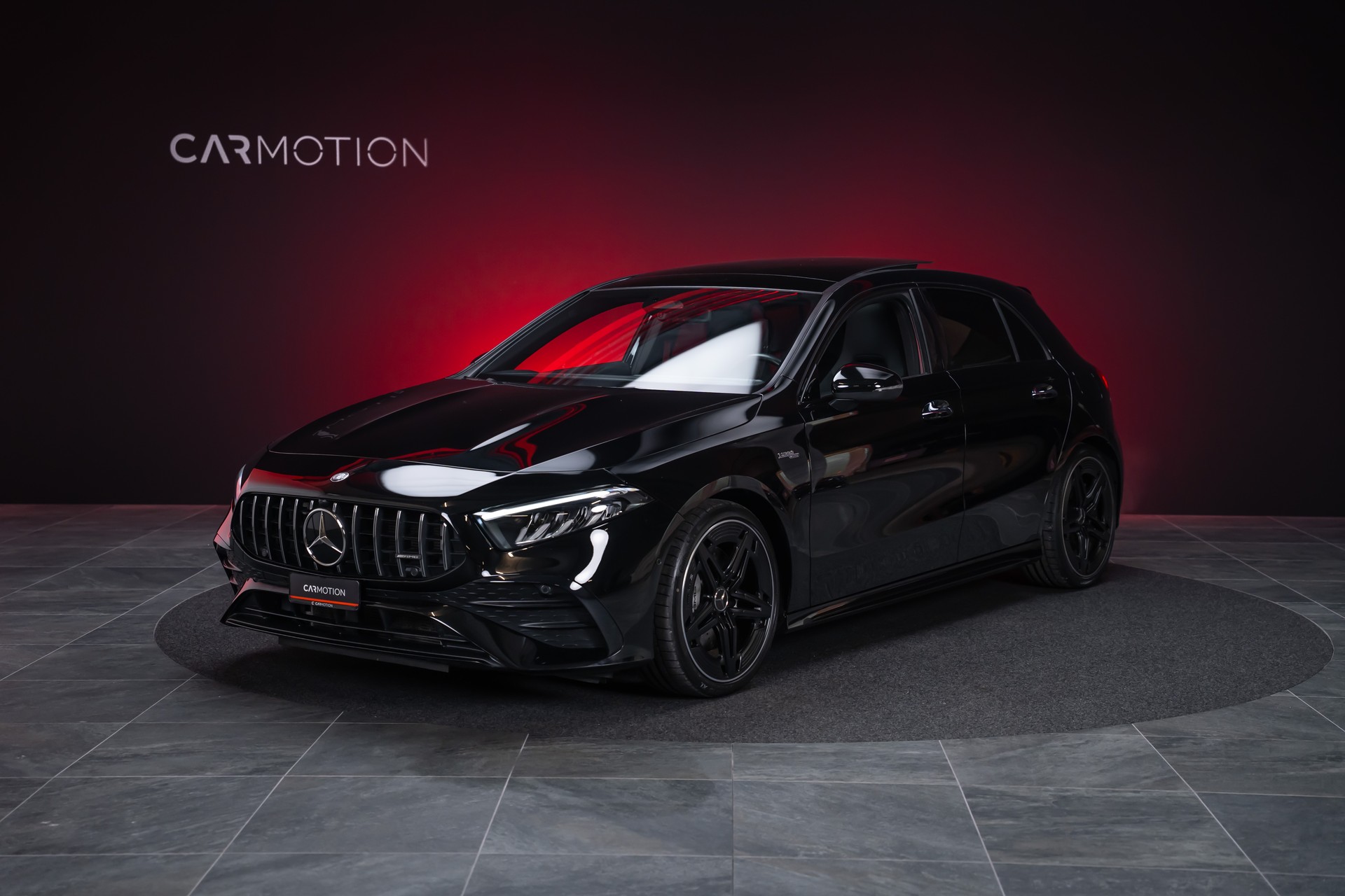 MERCEDES-BENZ A 35 AMG 4matic / Facelift / Panorama-Schiebedach / Rückfahrkamera-image-0