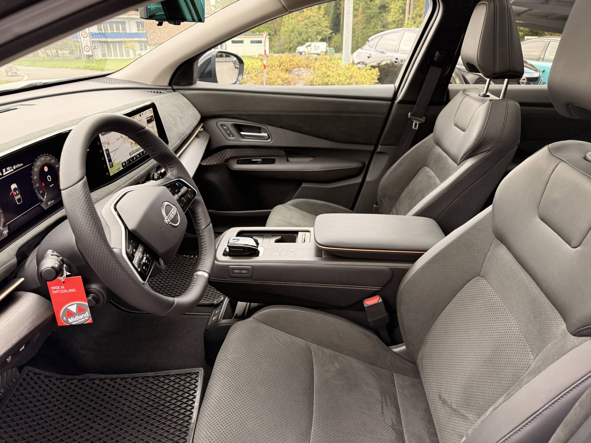NISSAN Ariya Evolve e-4orce-image-8