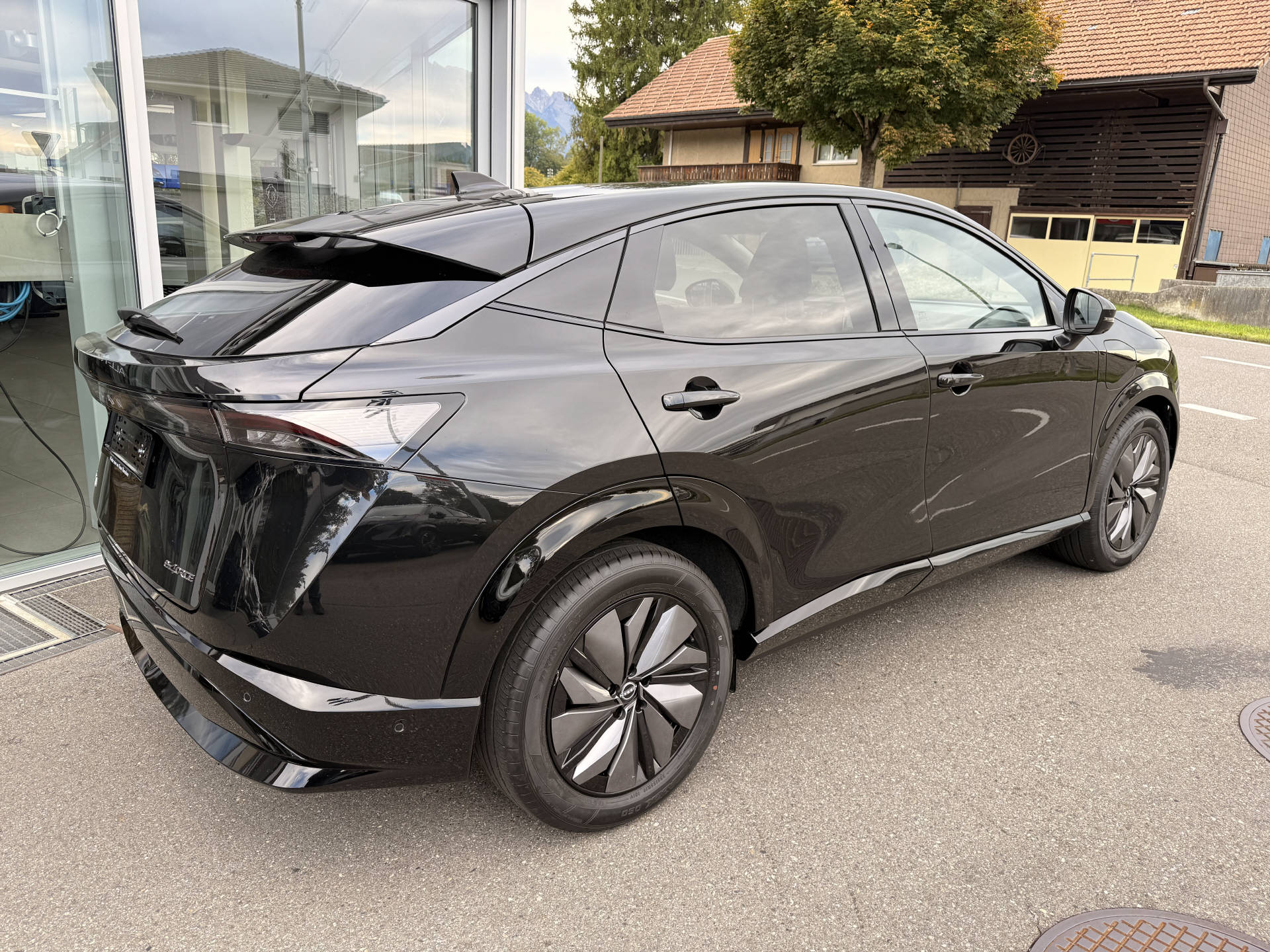 NISSAN Ariya Evolve e-4orce-image-3
