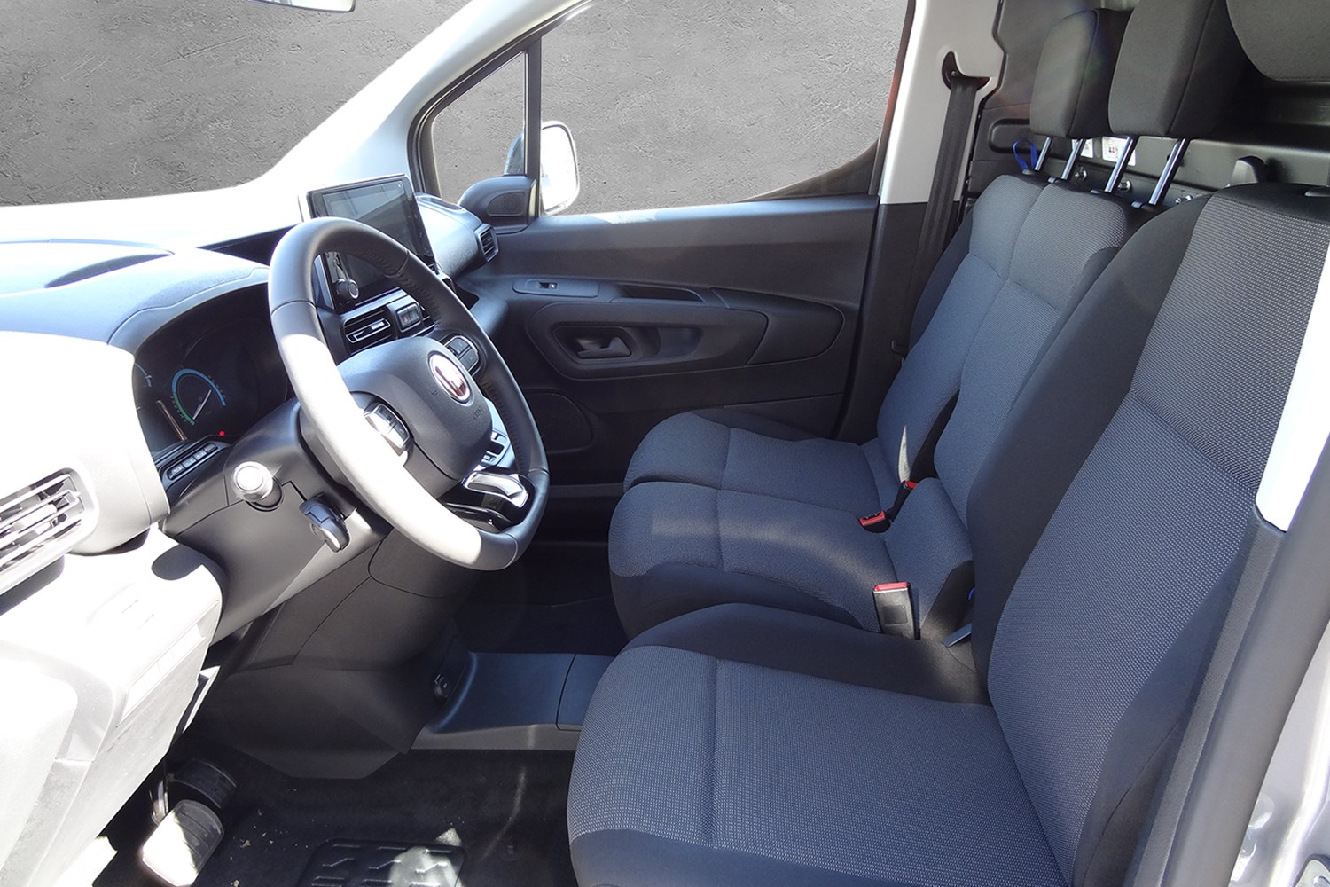 FIAT E-Doblo L1 50kWh 800kg Pro-image-10