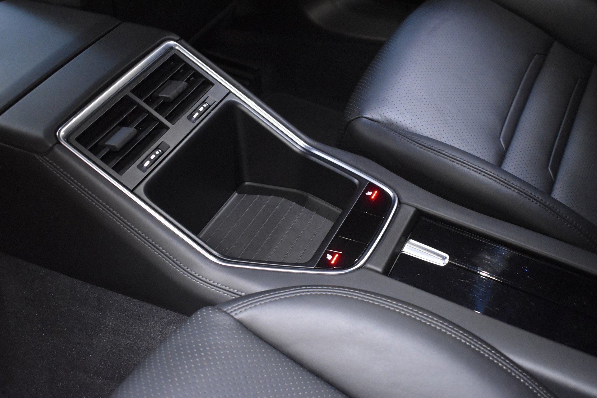 PORSCHE Panamera 4S PDK - Techart Bodykit-image-17