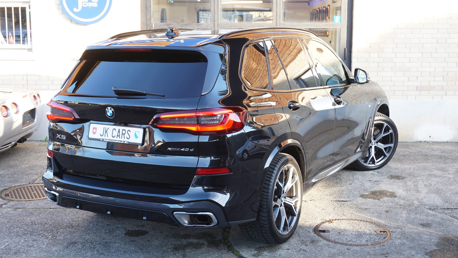 BMW X5 xDrive 48V 40d M Sport Steptronic-image-9