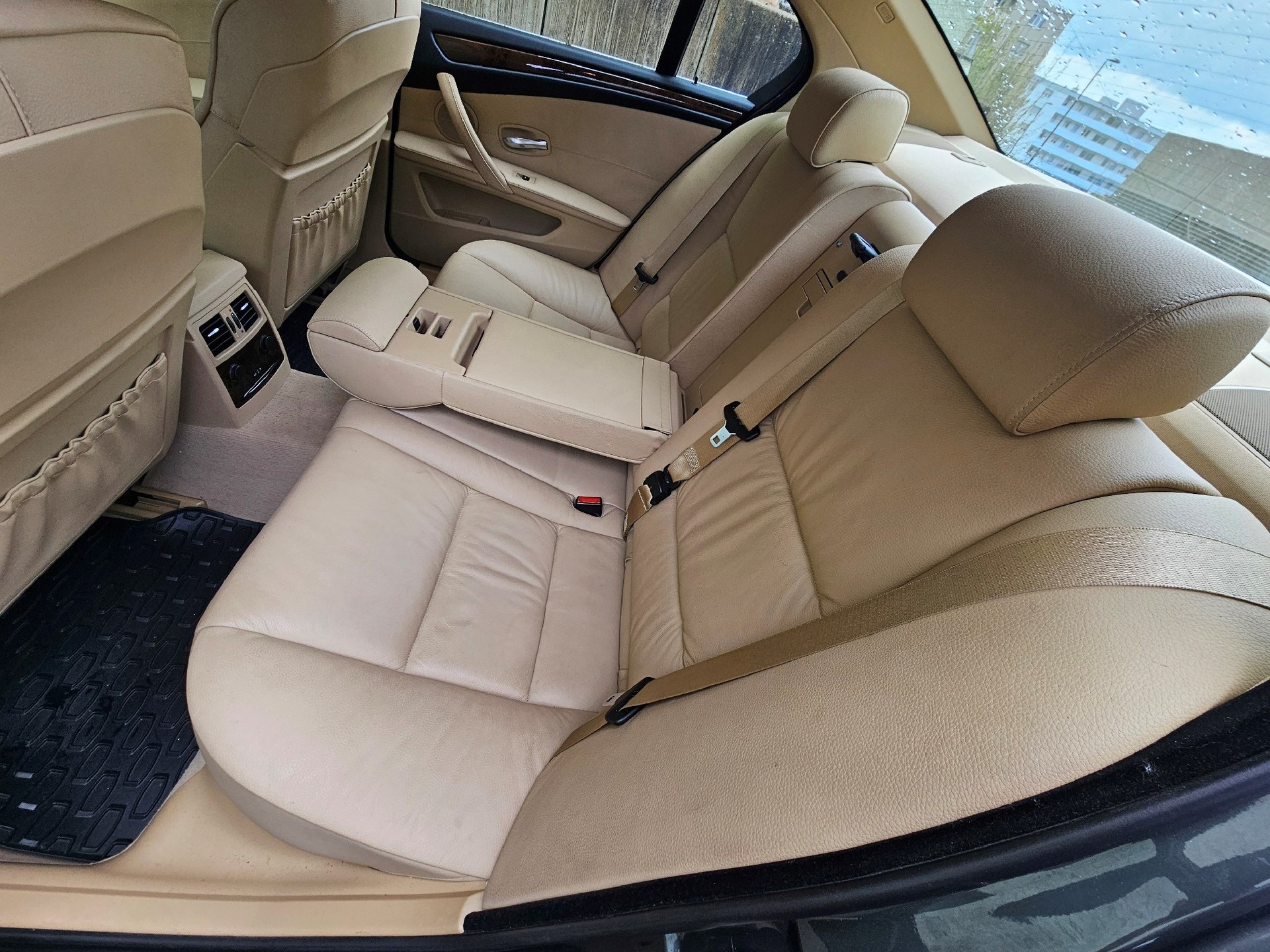 BMW 550i Steptronic-image-3