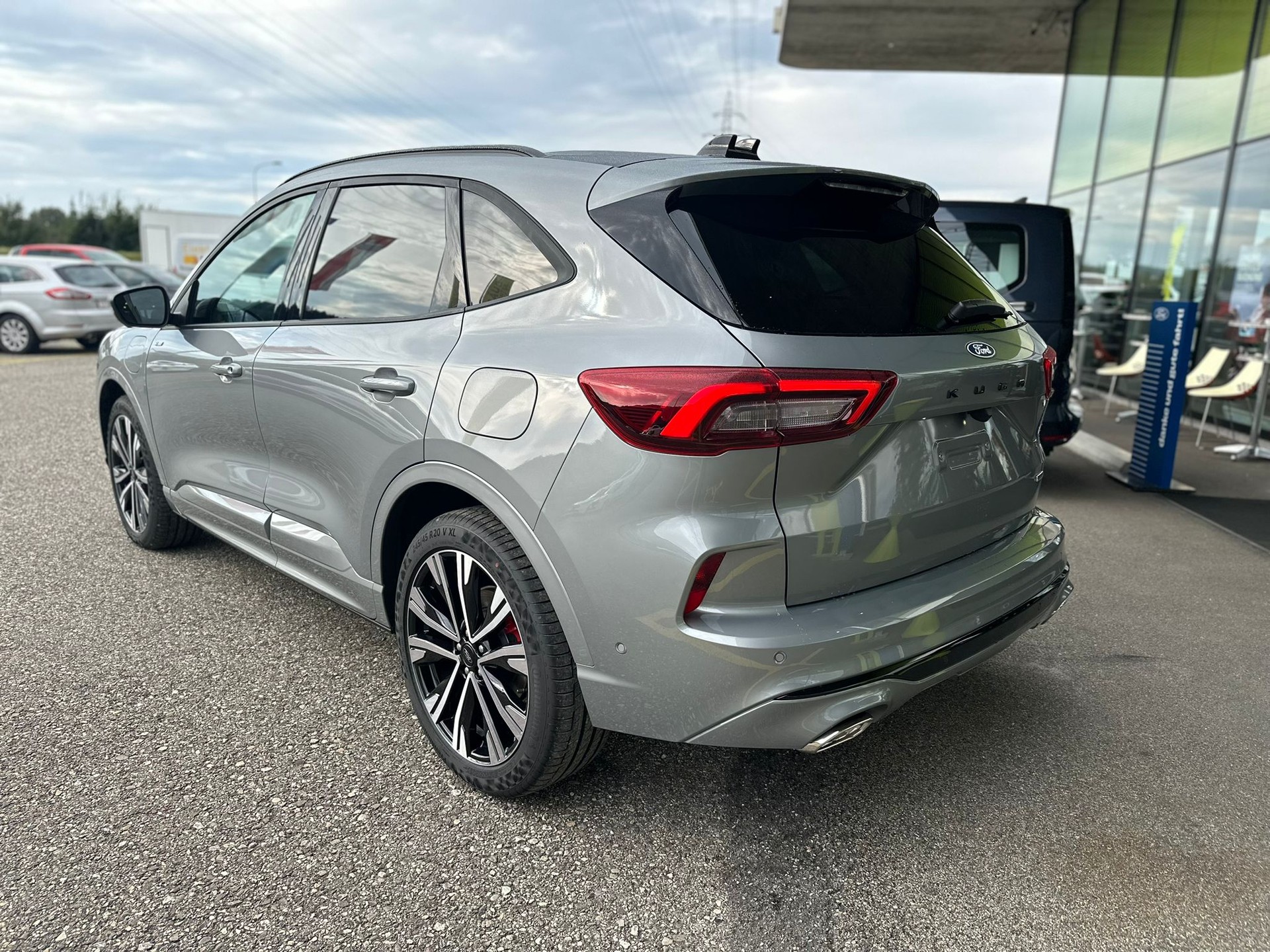 FORD Kuga 2.5 PHEV ST-Line X FWD-image-5