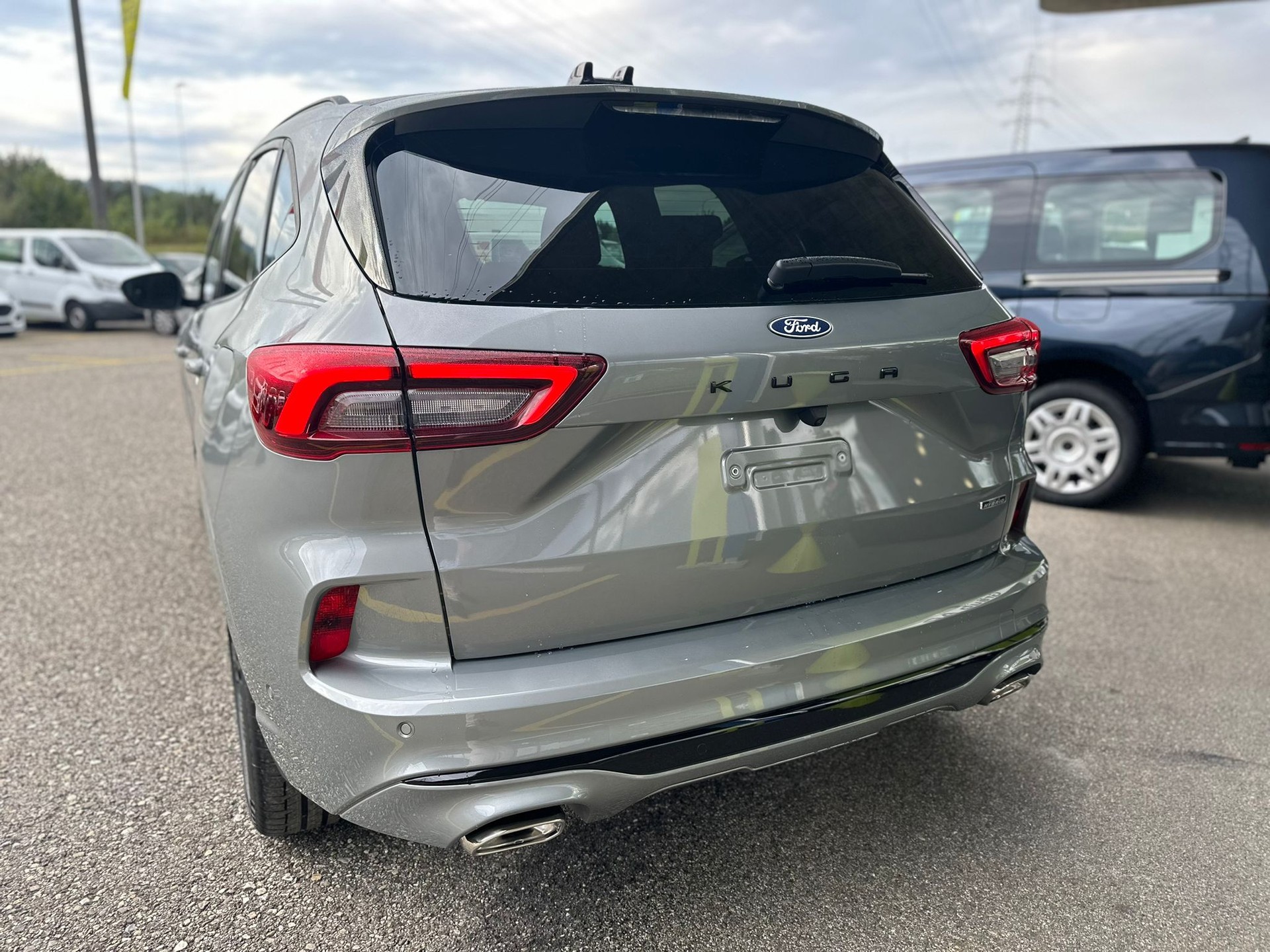 FORD Kuga 2.5 PHEV ST-Line X FWD-image-6