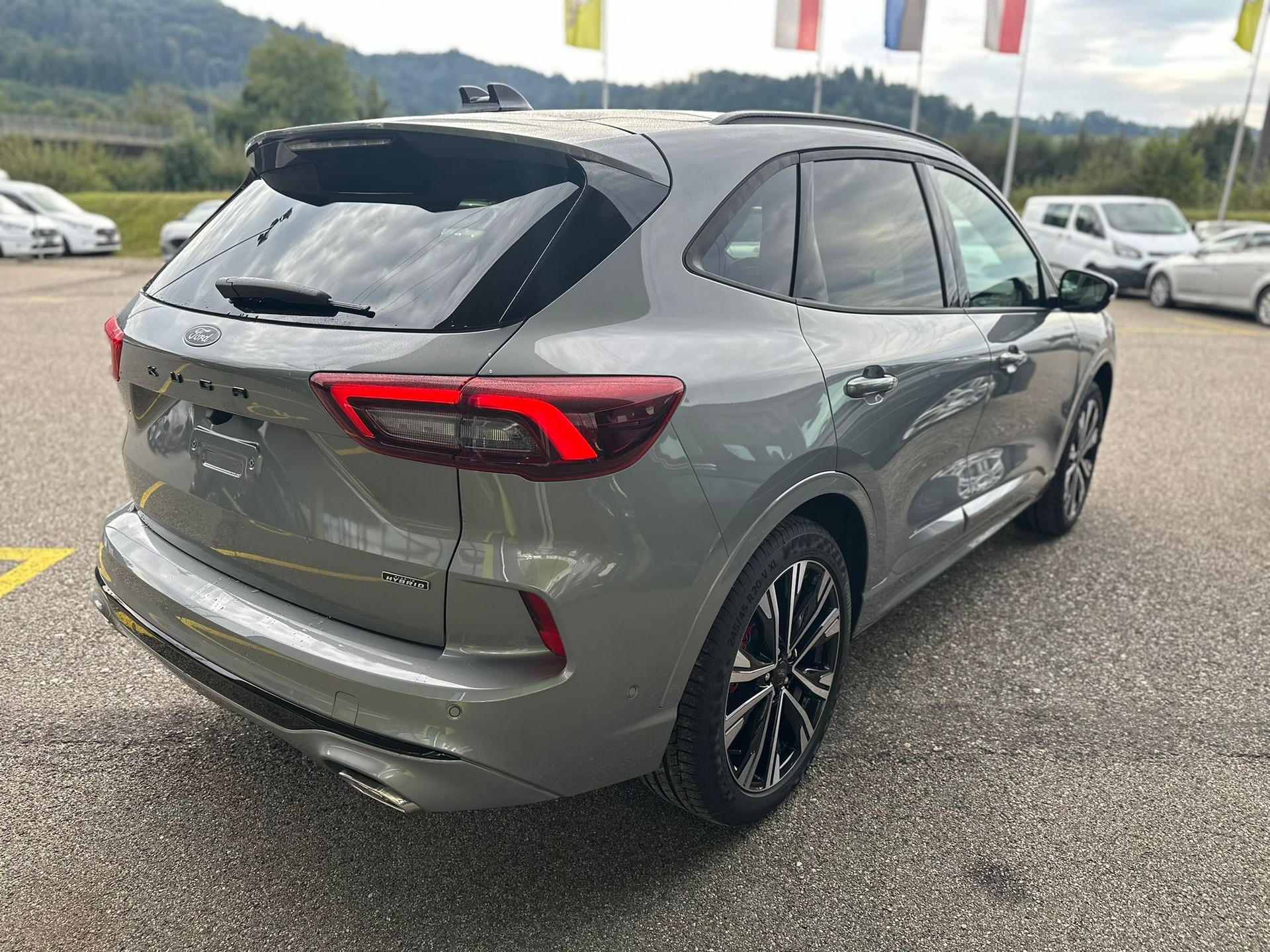 FORD Kuga 2.5 PHEV ST-Line X FWD-image-7