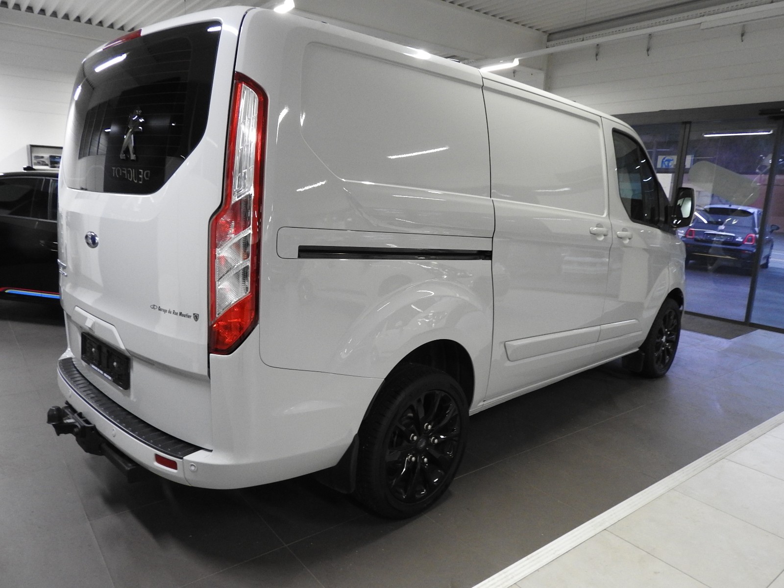 FORD Transit Custom Van 280 L1H1 TDCI-image-3