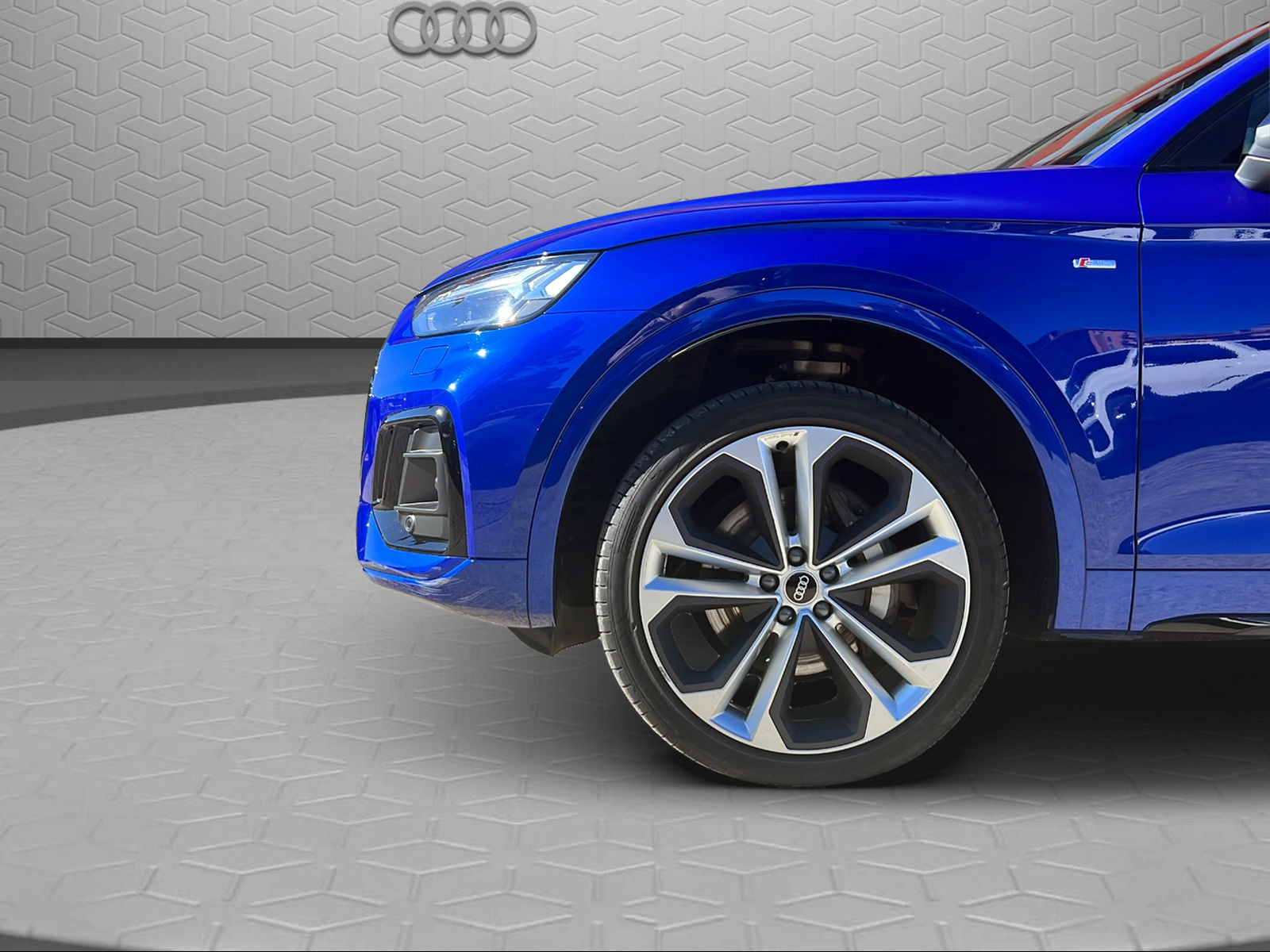 AUDI Q5 Sportback 55 TFSI e PHEV S line quattro S-tronic-image-5