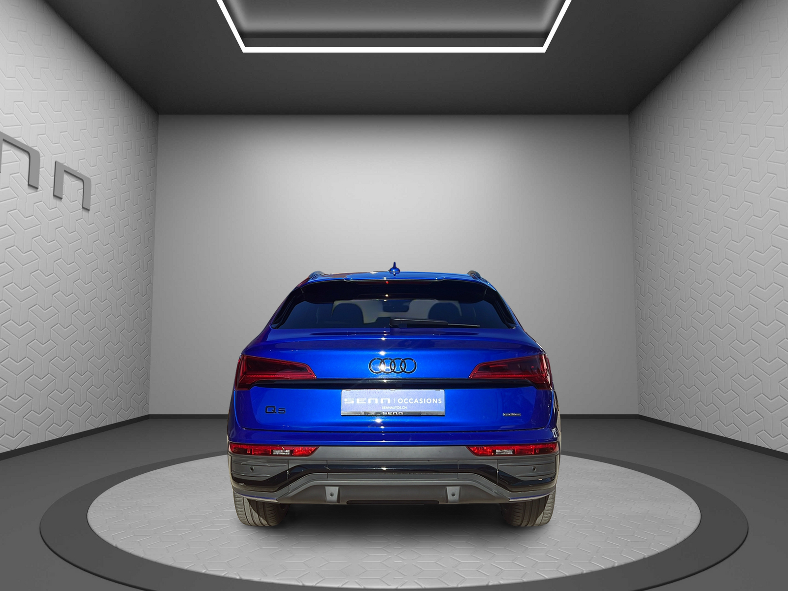 AUDI Q5 Sportback 55 TFSI e PHEV S line quattro S-tronic-image-4