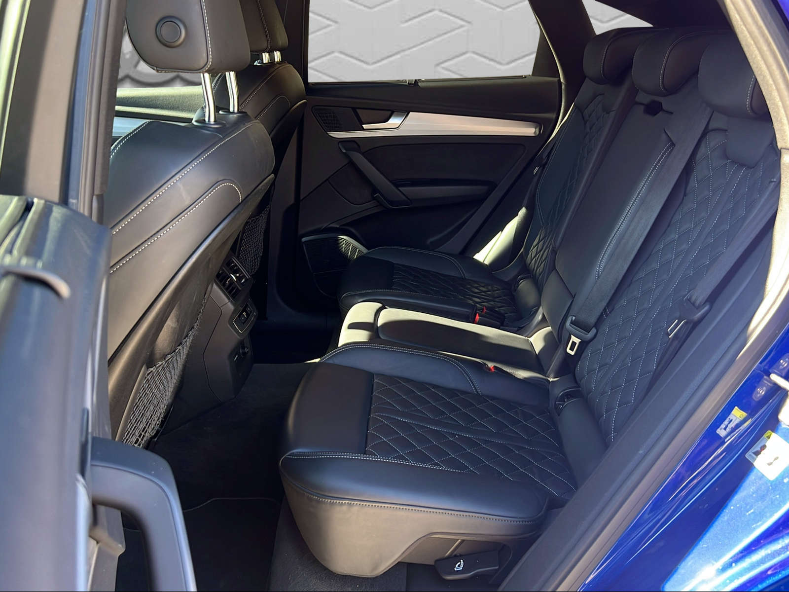 AUDI Q5 Sportback 55 TFSI e PHEV S line quattro S-tronic-image-12