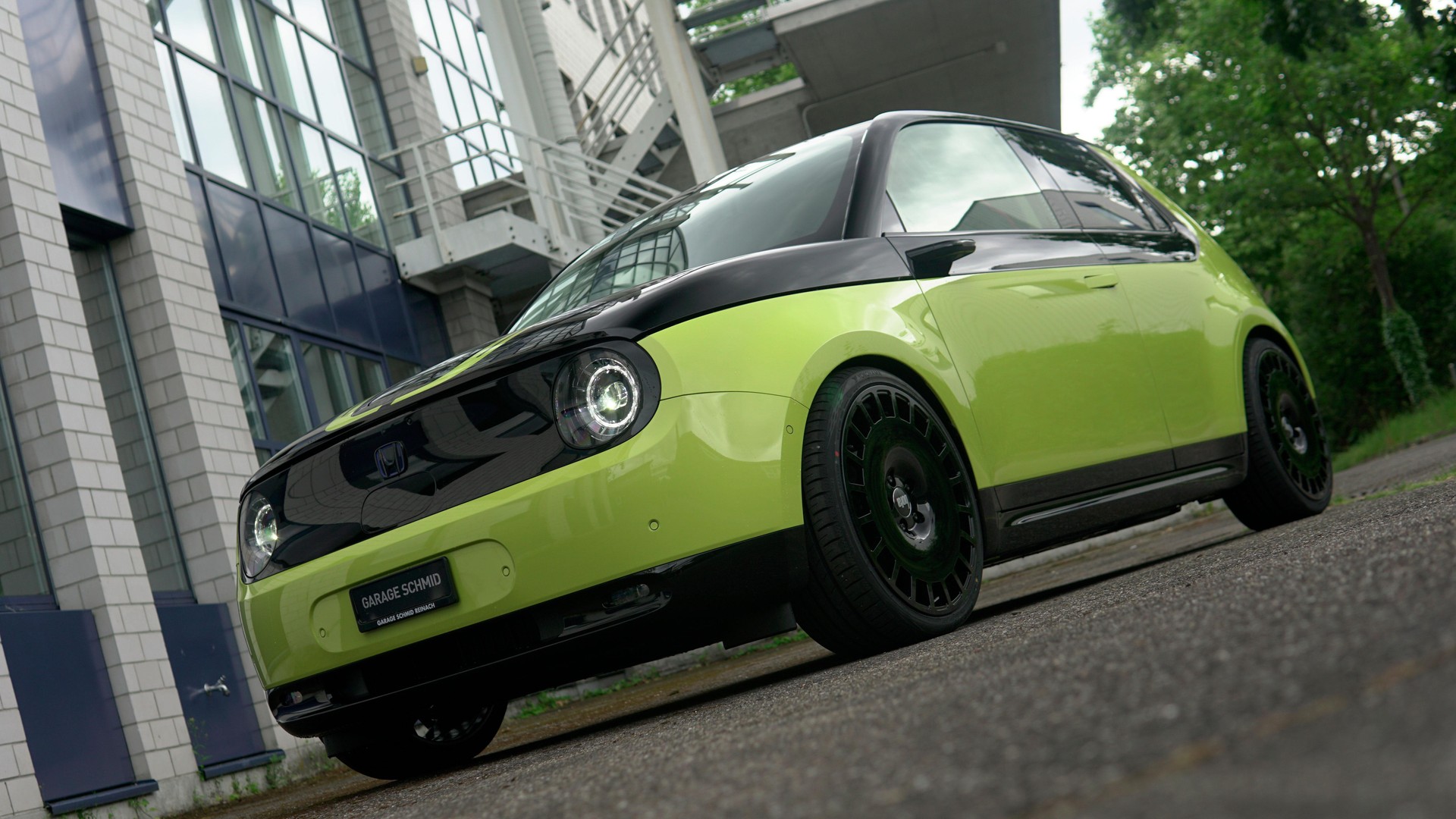 HONDA e electric Advance-showroom-element-1
