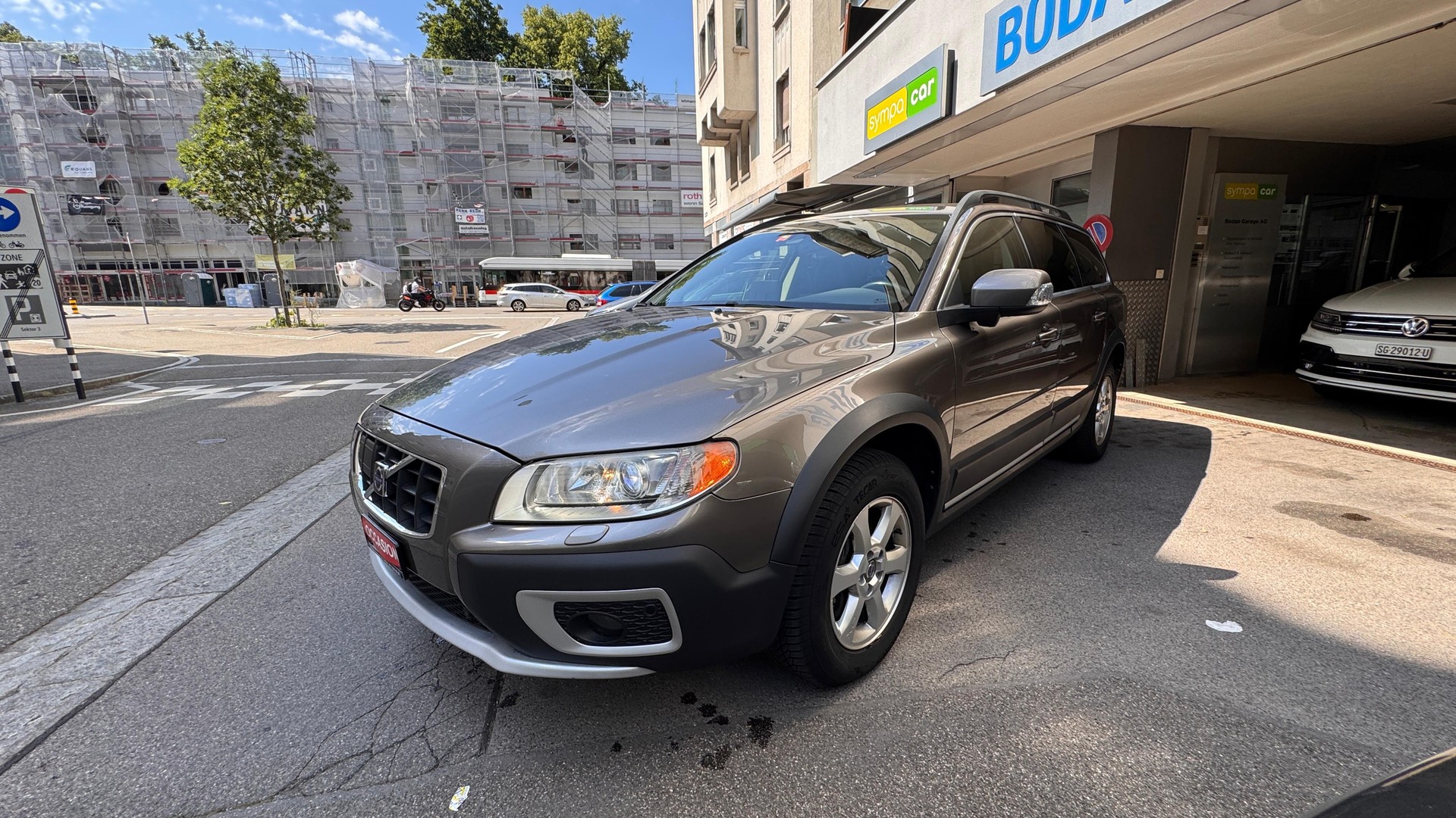 VOLVO XC70 D5 AWD Summum Geartronic-image-7
