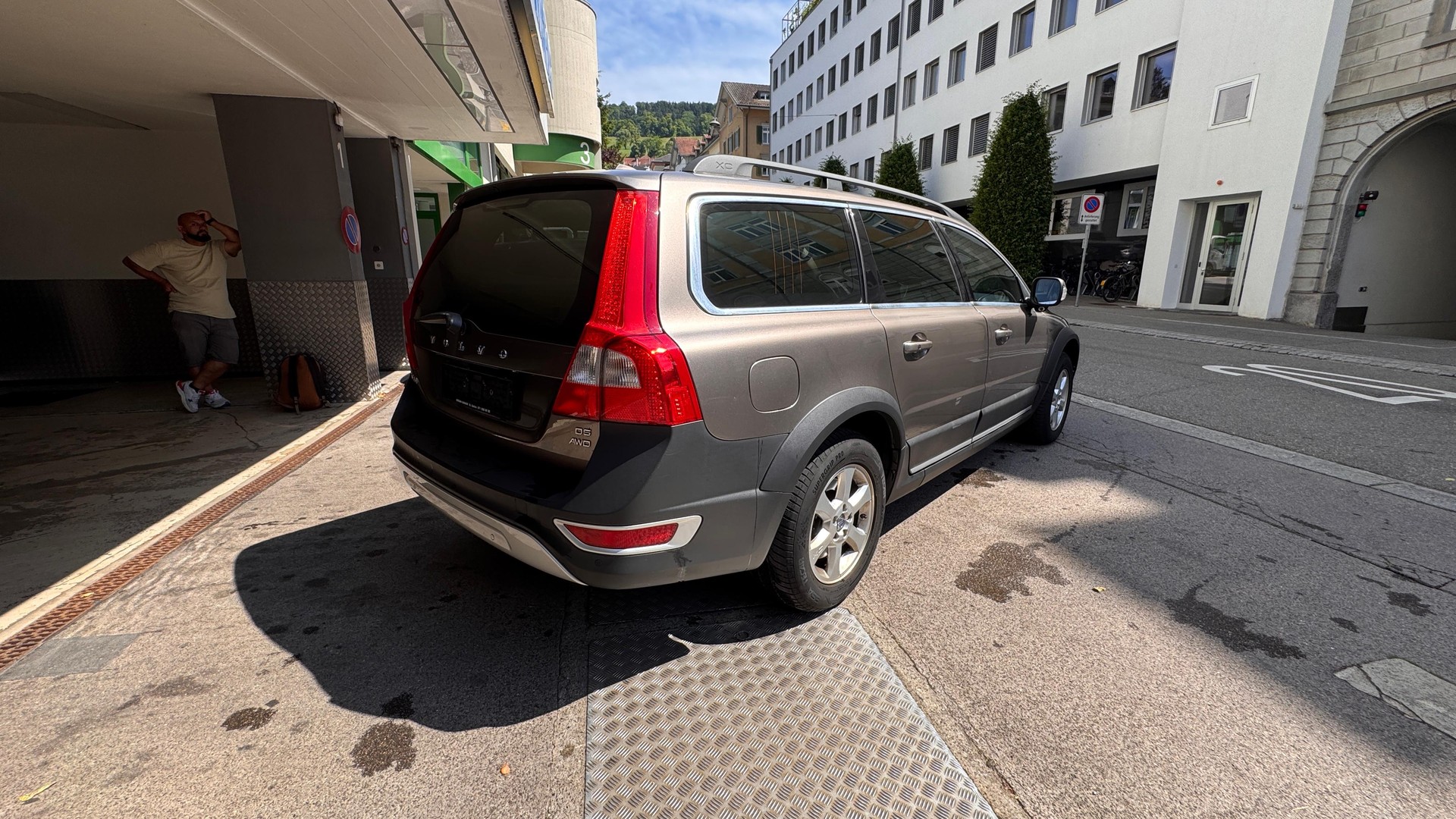 VOLVO XC70 D5 AWD Summum Geartronic-image-2