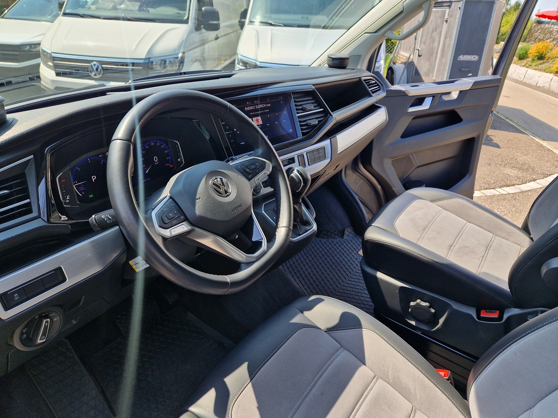 VW T6.1 California 2.0 Bi-TDI Beach 4Motion DSG-image-10