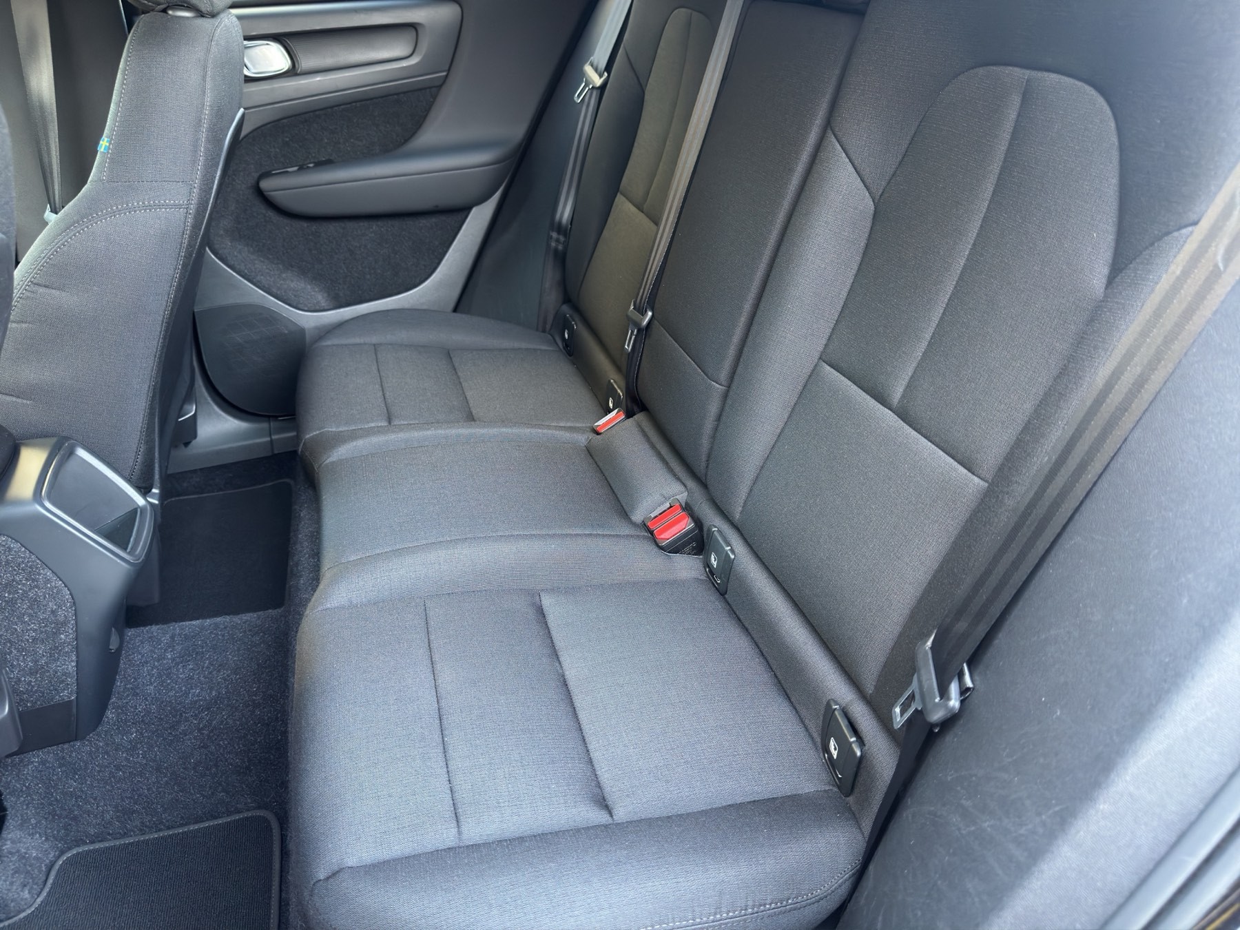 VOLVO XC40 D3 AWD Momentum-image-11